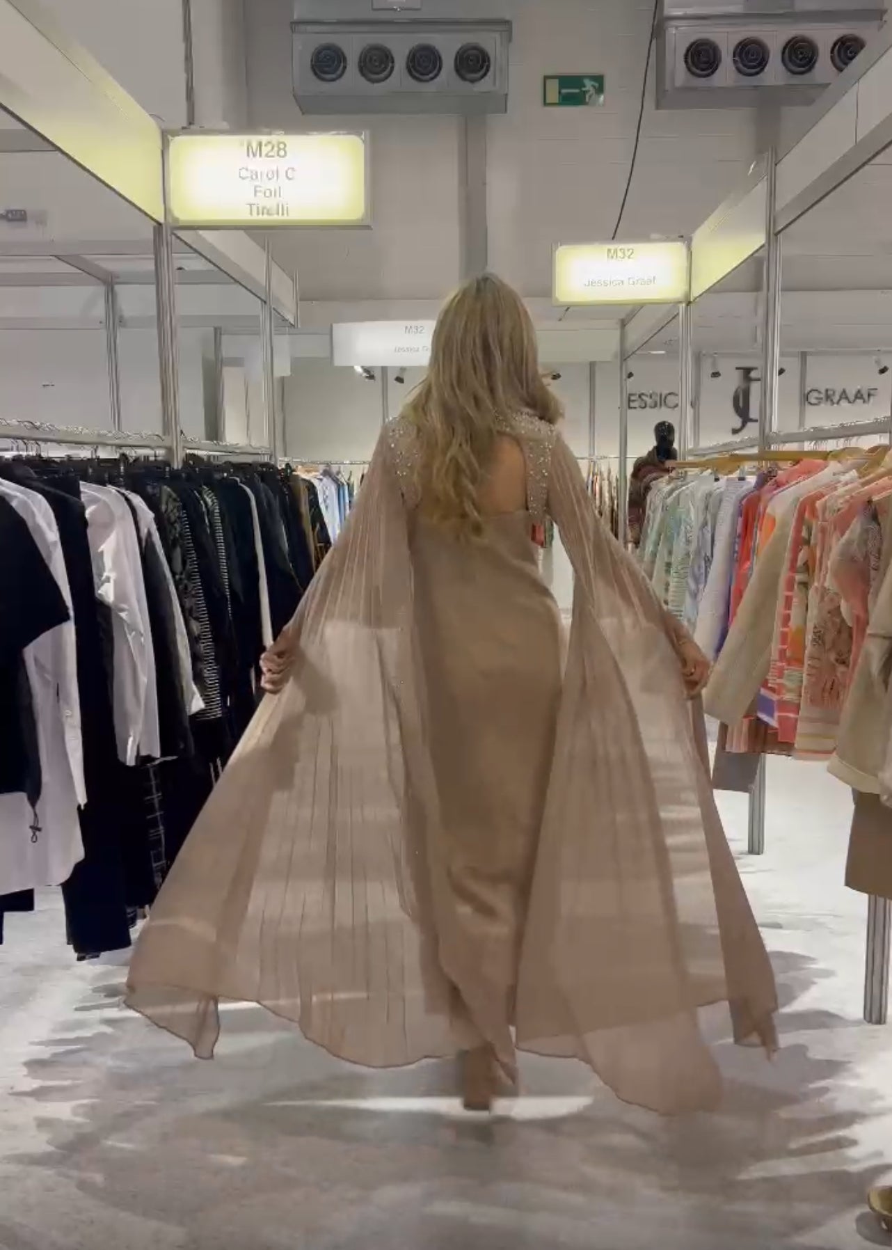 ‼️ 1 left ‼️ QBSS25 - RR - 2406 Dress