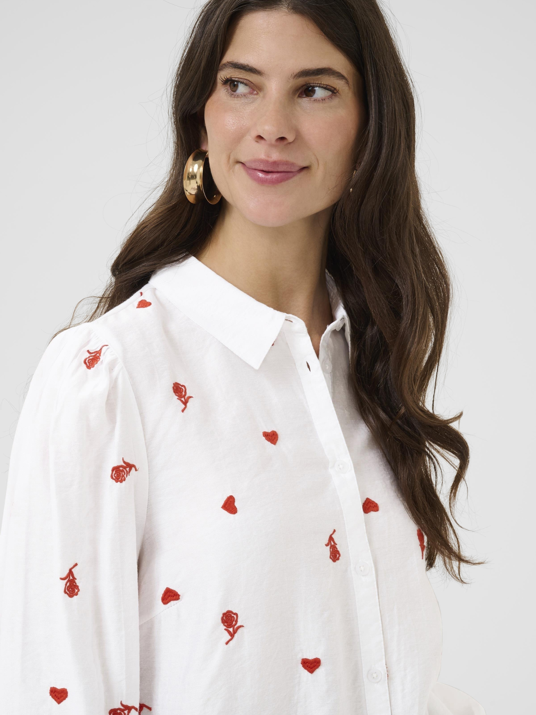 Cream Jeanne Shirt women’s regular-fit printed blouse with button-front fastening and hip-length design.
