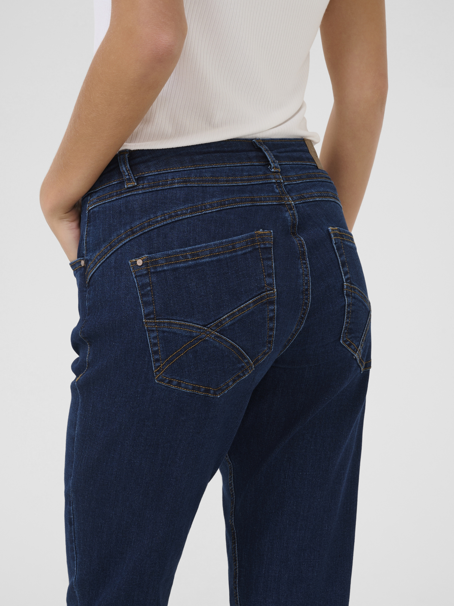 Cream Lone women’s regular-fit full-length jeans with a regular waist and stretch cotton-blend denim.