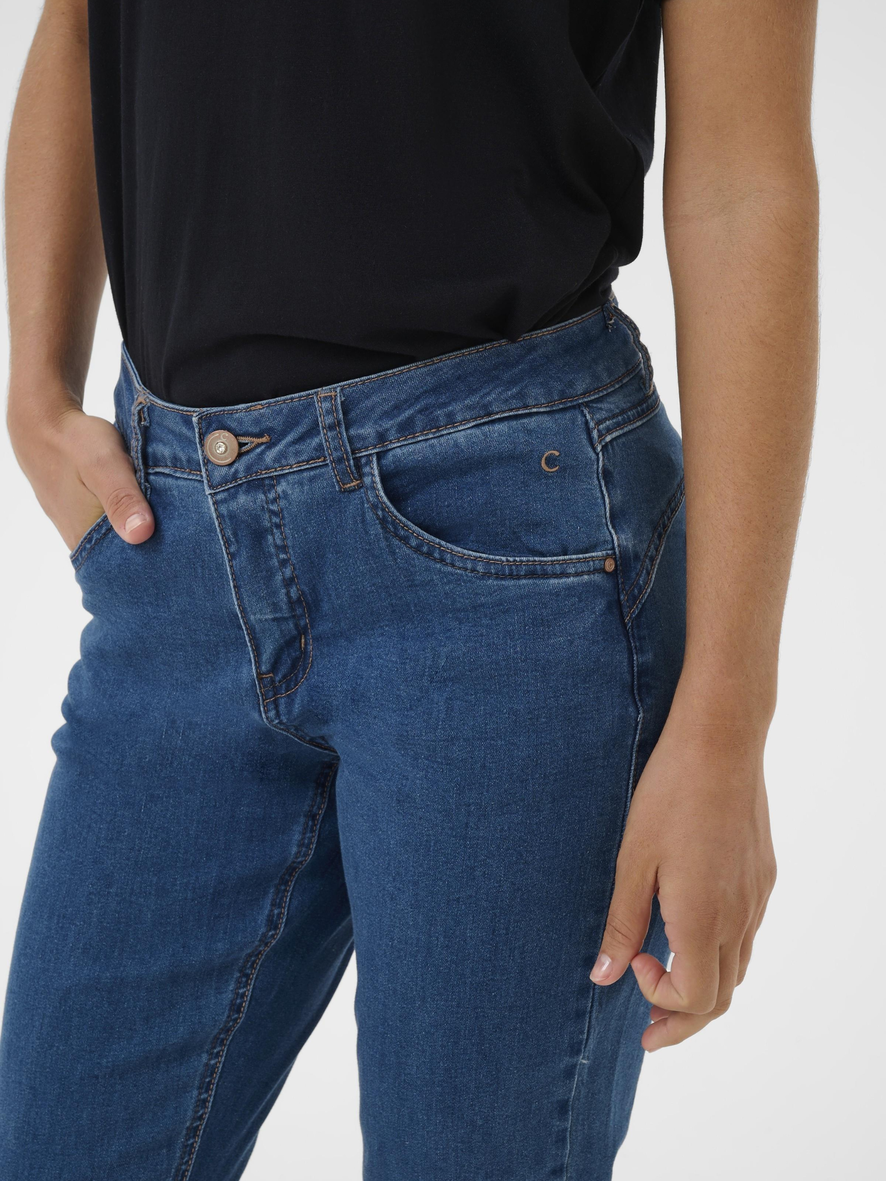 Cream Lone women’s regular-fit full-length jeans with a regular waist and stretch cotton-blend denim.