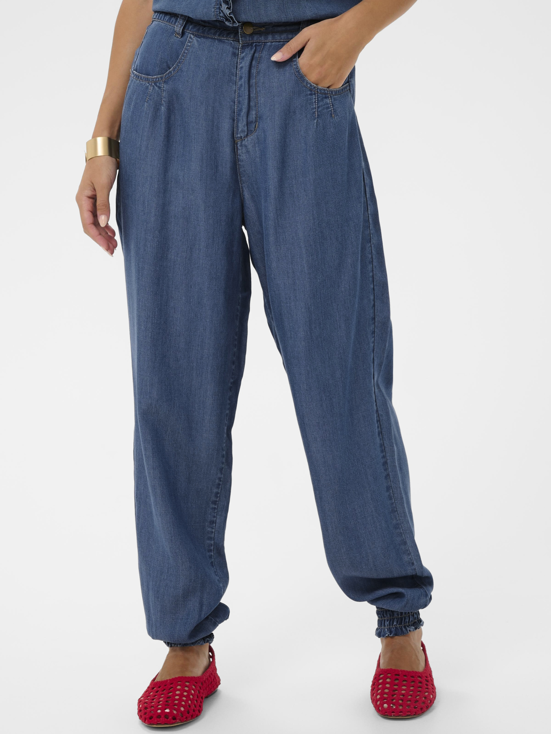 Cream Molly Harem Pant in soft lyocell with relaxed fit and elasticated cuffed ankle.