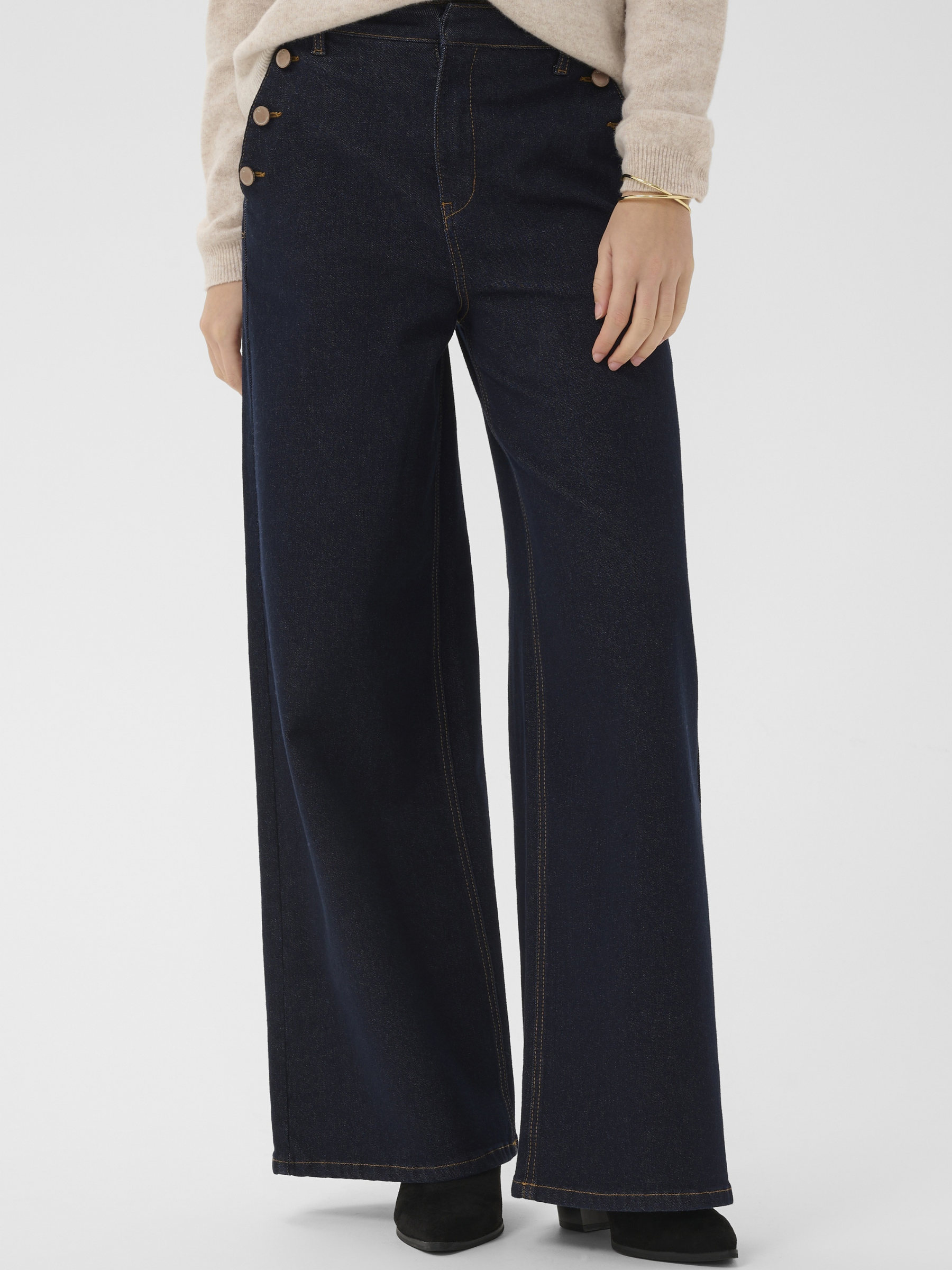 Cream Visti Button Pant full length high waist denim with regular fit silhouette