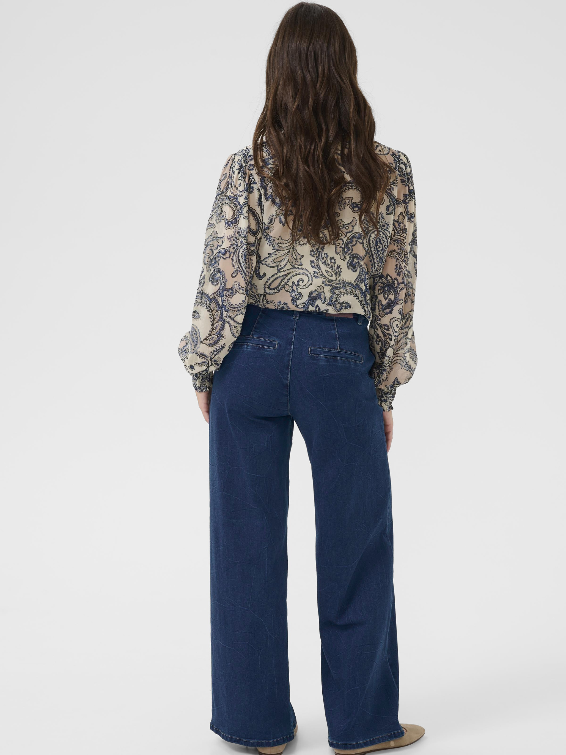 Cream Visti women’s high-waist straight-leg trousers with full-length fit and stretch denim fabric for everyday wear.