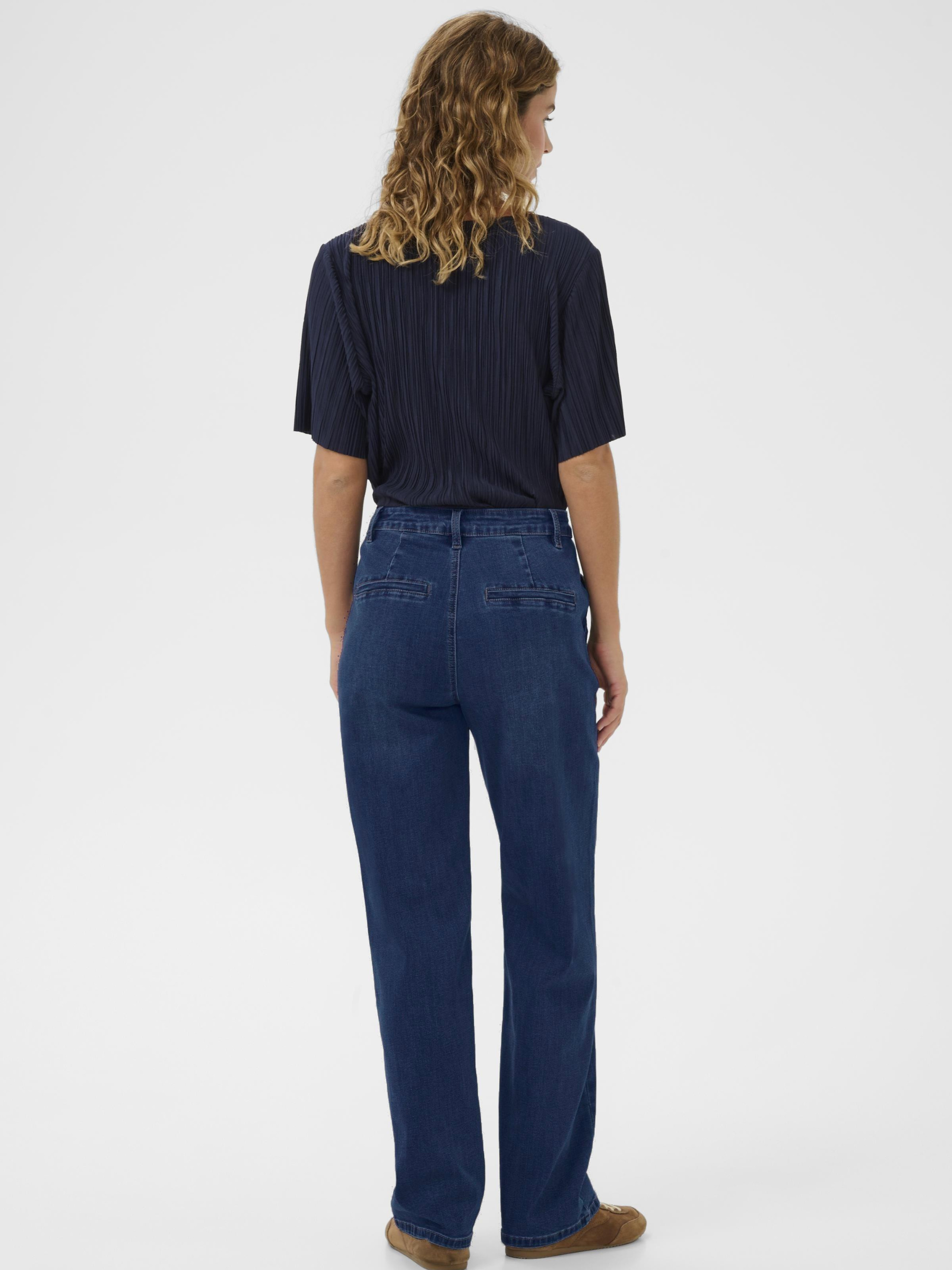 Cream Visti women’s straight leg jeans with high waist, full length cut and classic regular fit.