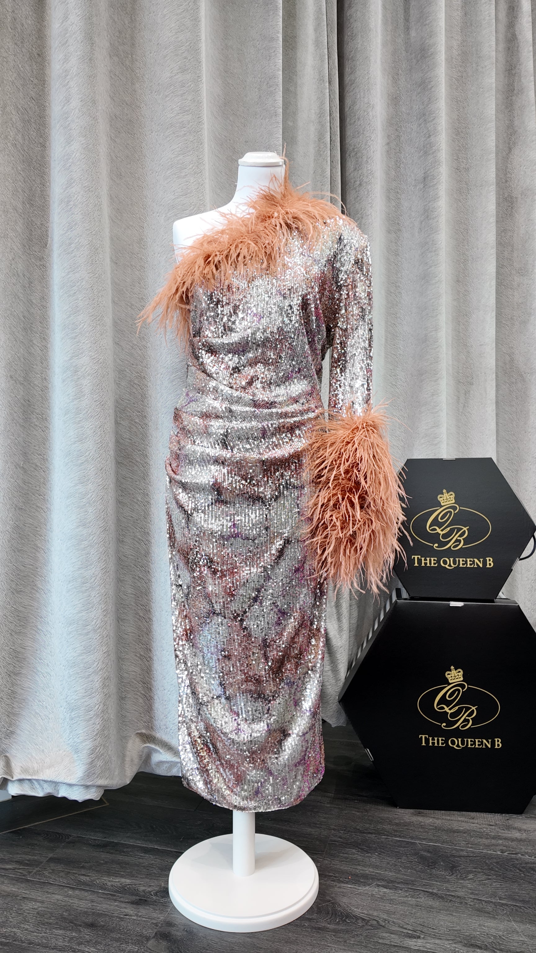 Size 14/16 Kevan Jon - CAMILLE KNEE - CORAL