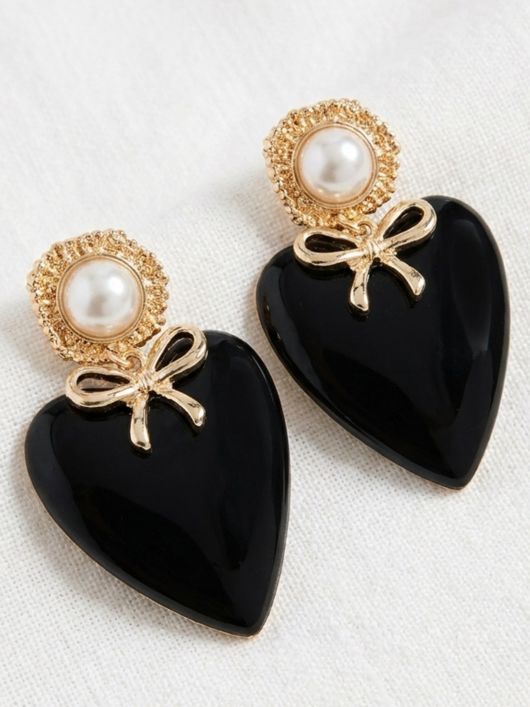Envy 554 Heart & Bow Earrings