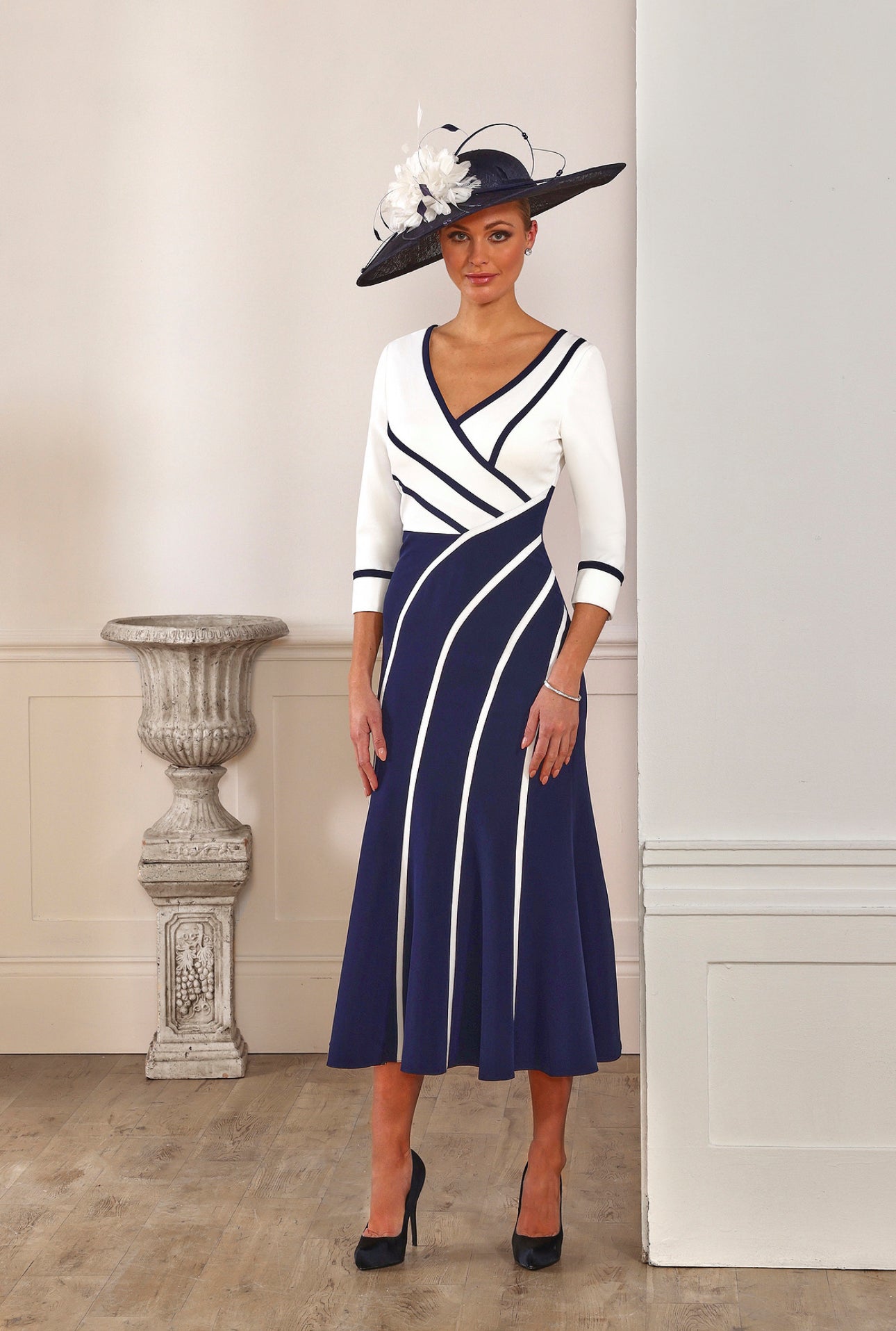 ‼️ 1 left ‼️ size 16 - Irresistible - IR7539TJ - Ivory / Navy