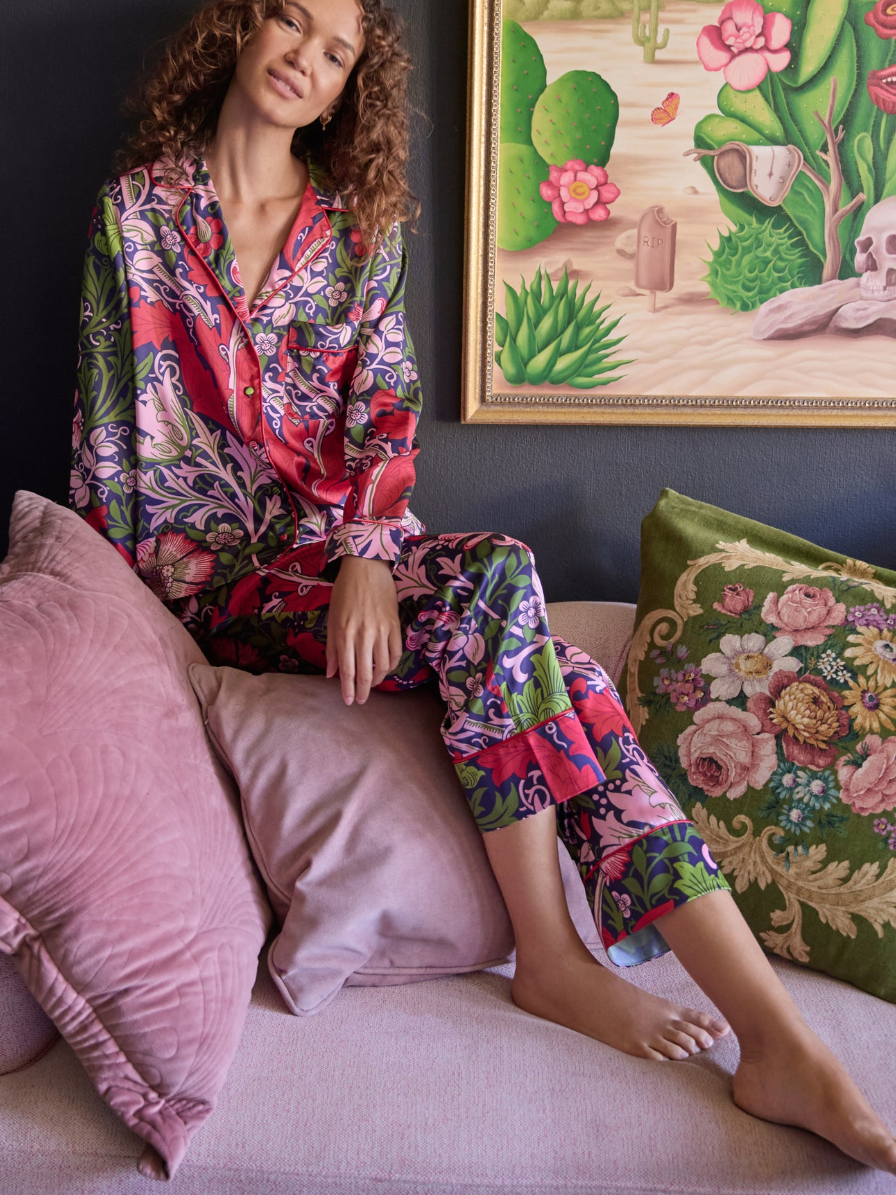 Hope & Ivy Marianna Silk Compton Pyjamas – luxury satin pyjama set featuring William Morris’ Compton print with red piping, includes matching fabric bag, perfect for gifting or lounging.