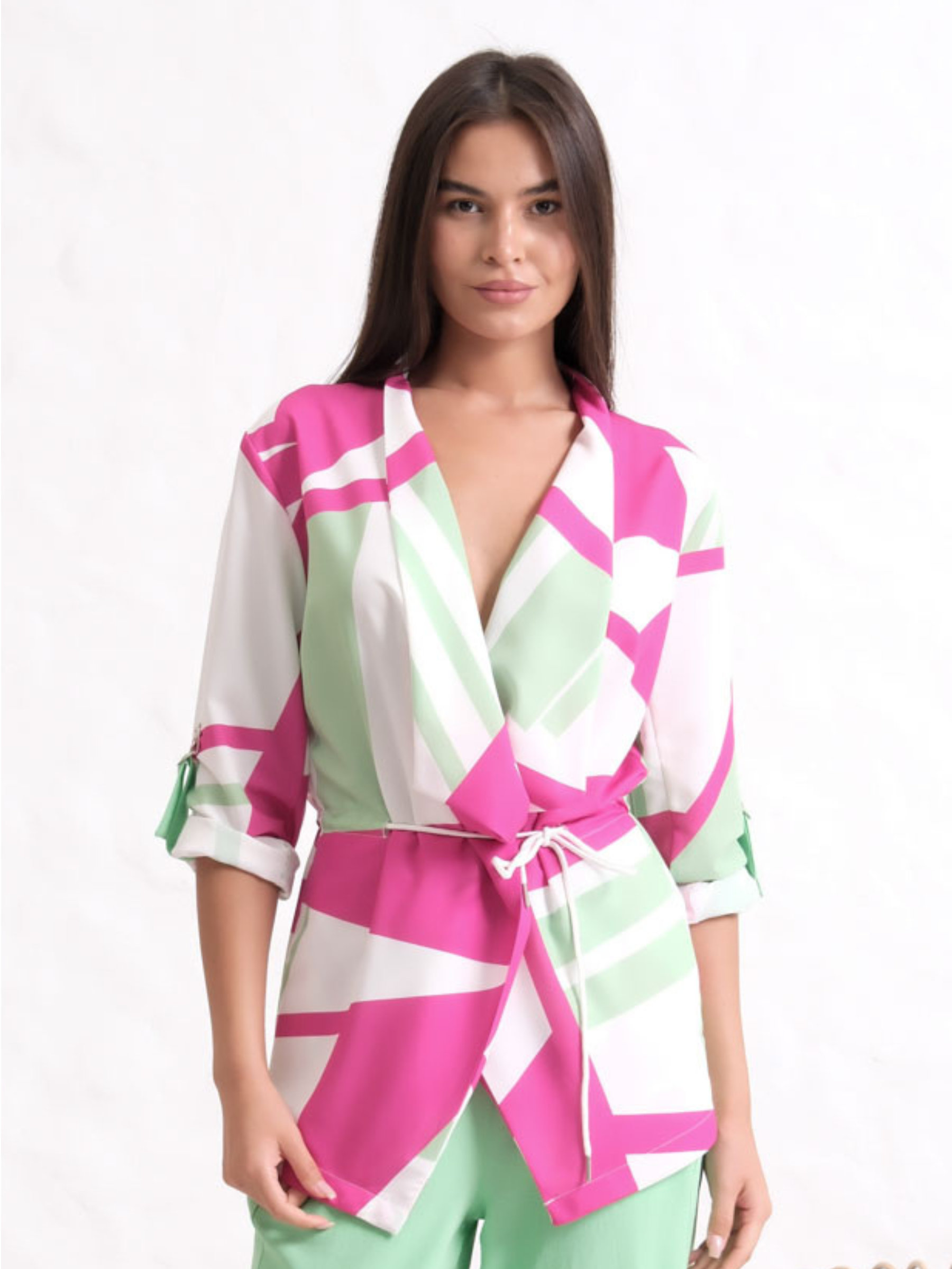 Inco 1221 Drawstring Jacket with adjustable waist, relaxed fit and abstract print.