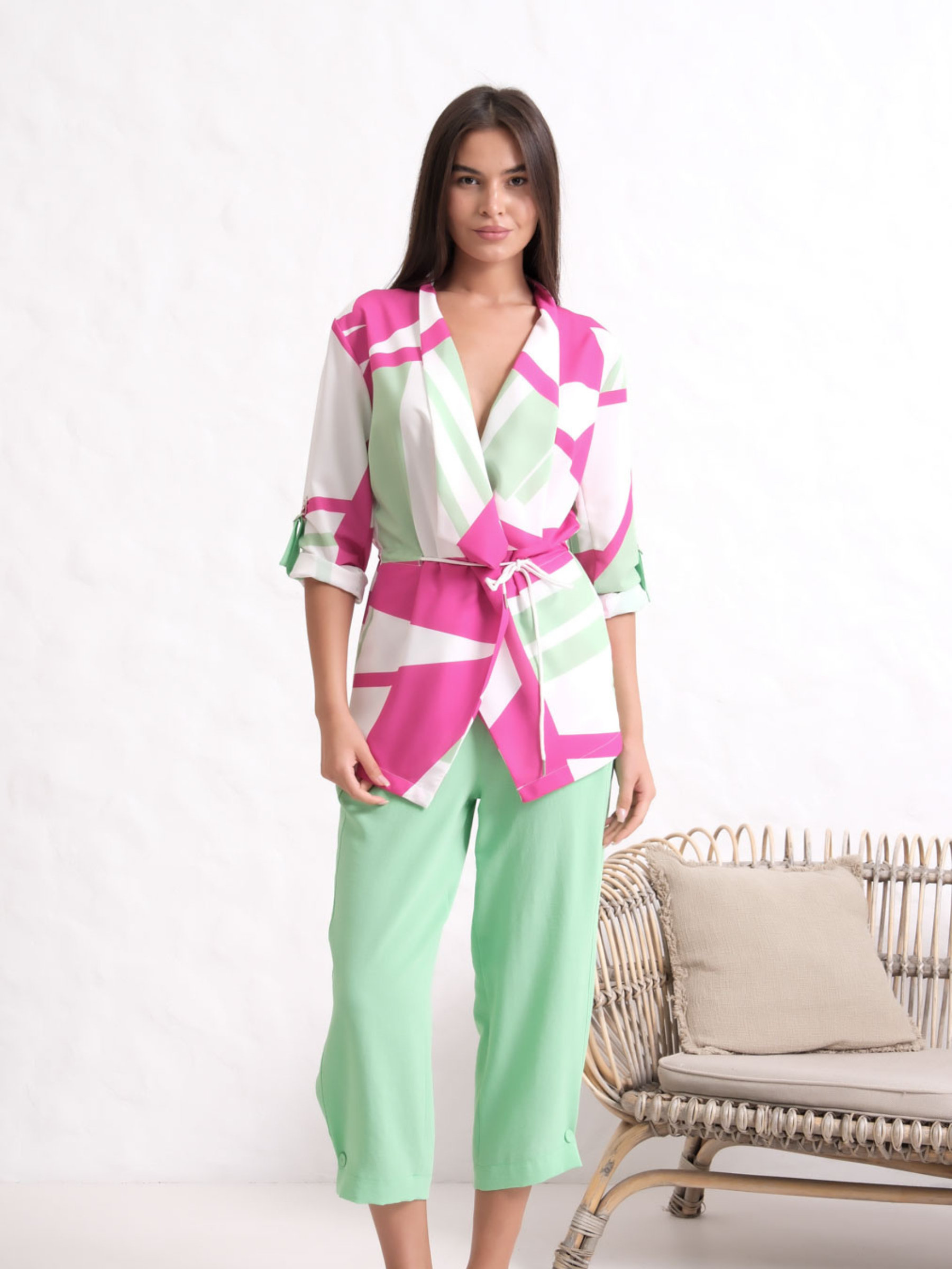 Inco 5177 Elasticated Trousers with elasticated waistband and cropped length.