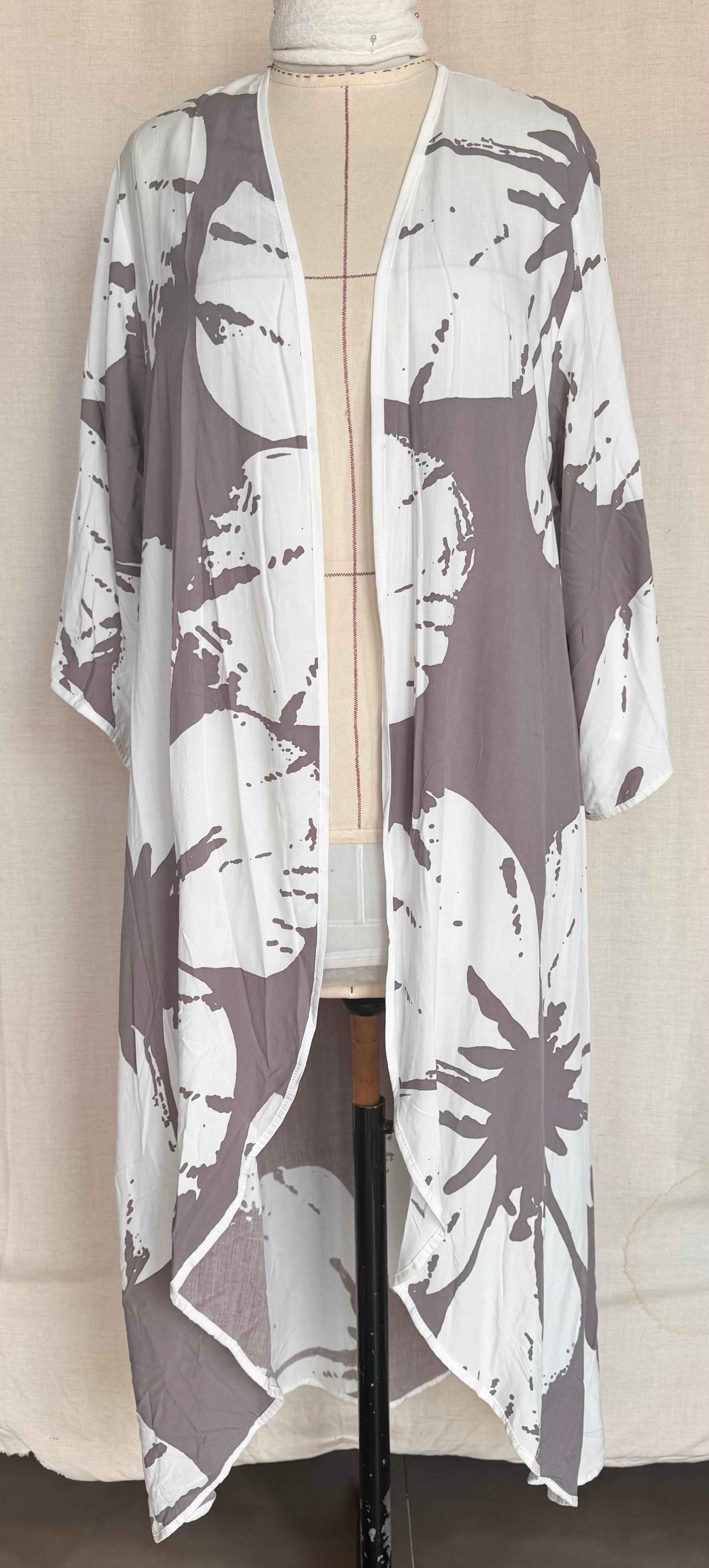 ‼️ 1 left ‼️ size 14 TARA VAO - LILAC 6053 JACKET D