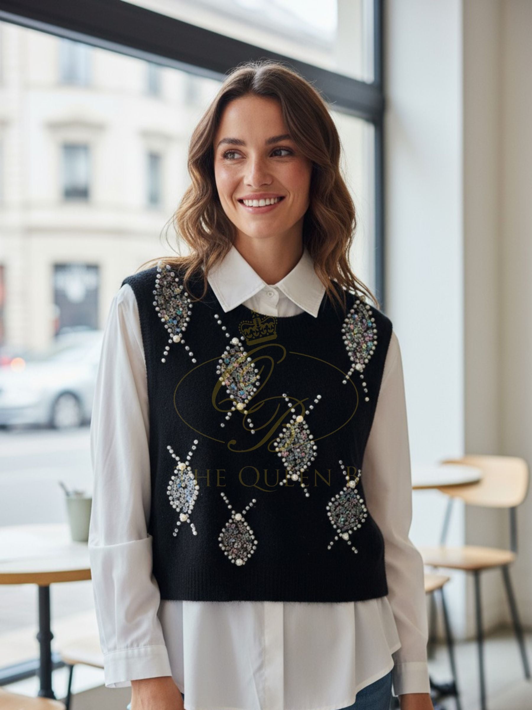 LUXTYLE TINA Black Sleeveless Knit
Vest with delicate beaded embellishments, perfect for layering.