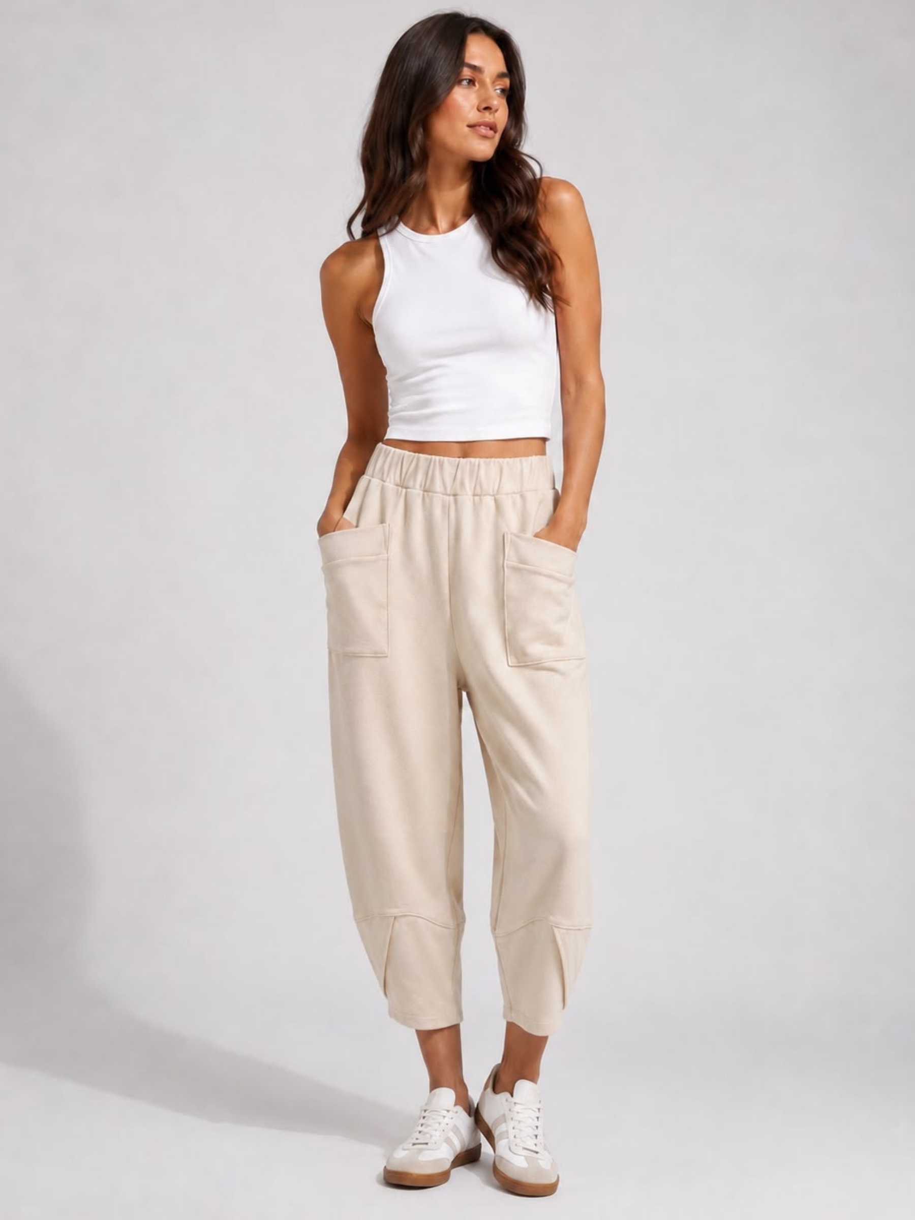 Malissa J LF201 Pull On Wide Leg Ponte Trousers with elasticated waist, front pockets and curved seam hem detail