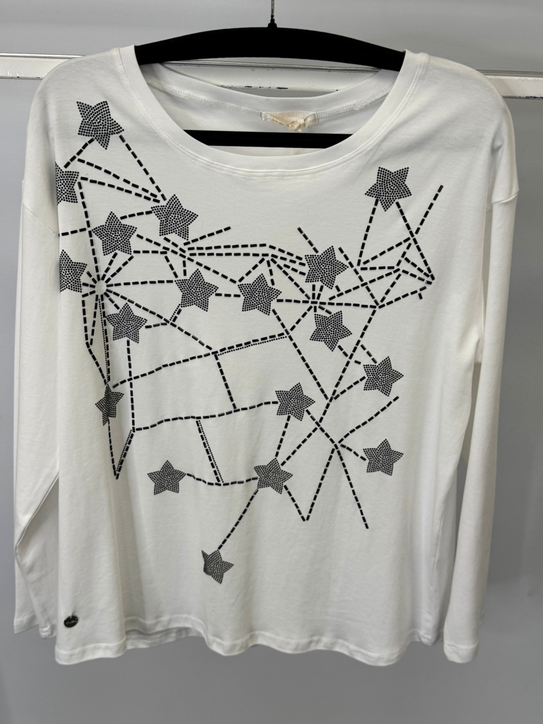 Malissa J WF2651 white star pattern women’s top – long sleeve celestial print blouse, casual and smart-casual versatile top.