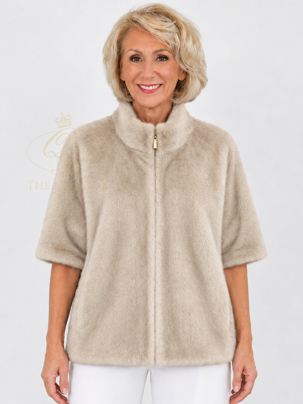 Micha 240 Jacket with soft faux fur texture, high neckline, front zip fastening and relaxed short-sleeve silhouette.