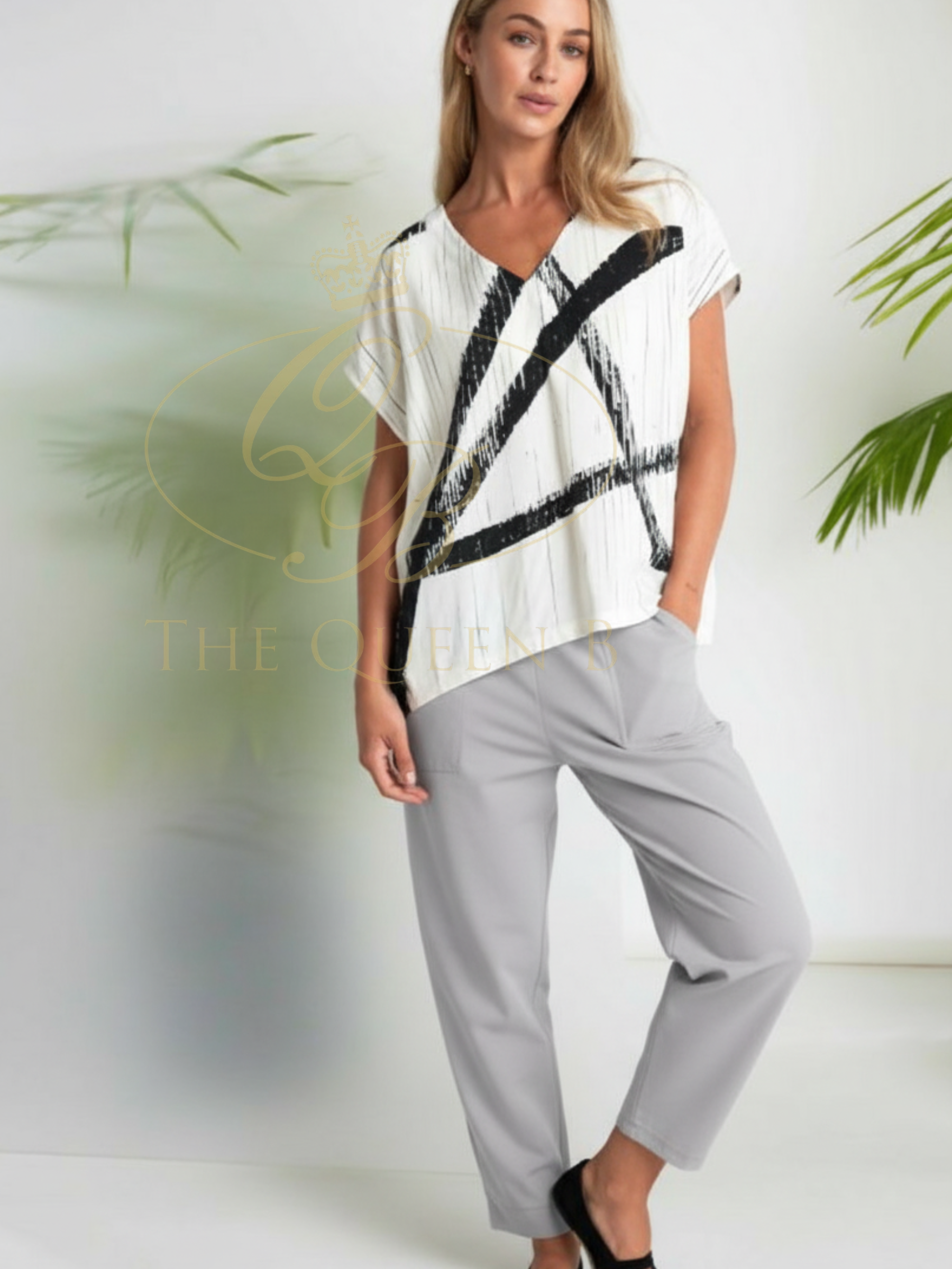 Naya NAS26 129 Elasticated Waist Trousers featuring smooth stretch fabric, elasticated waistband, tapered leg and clean modern silhouette.