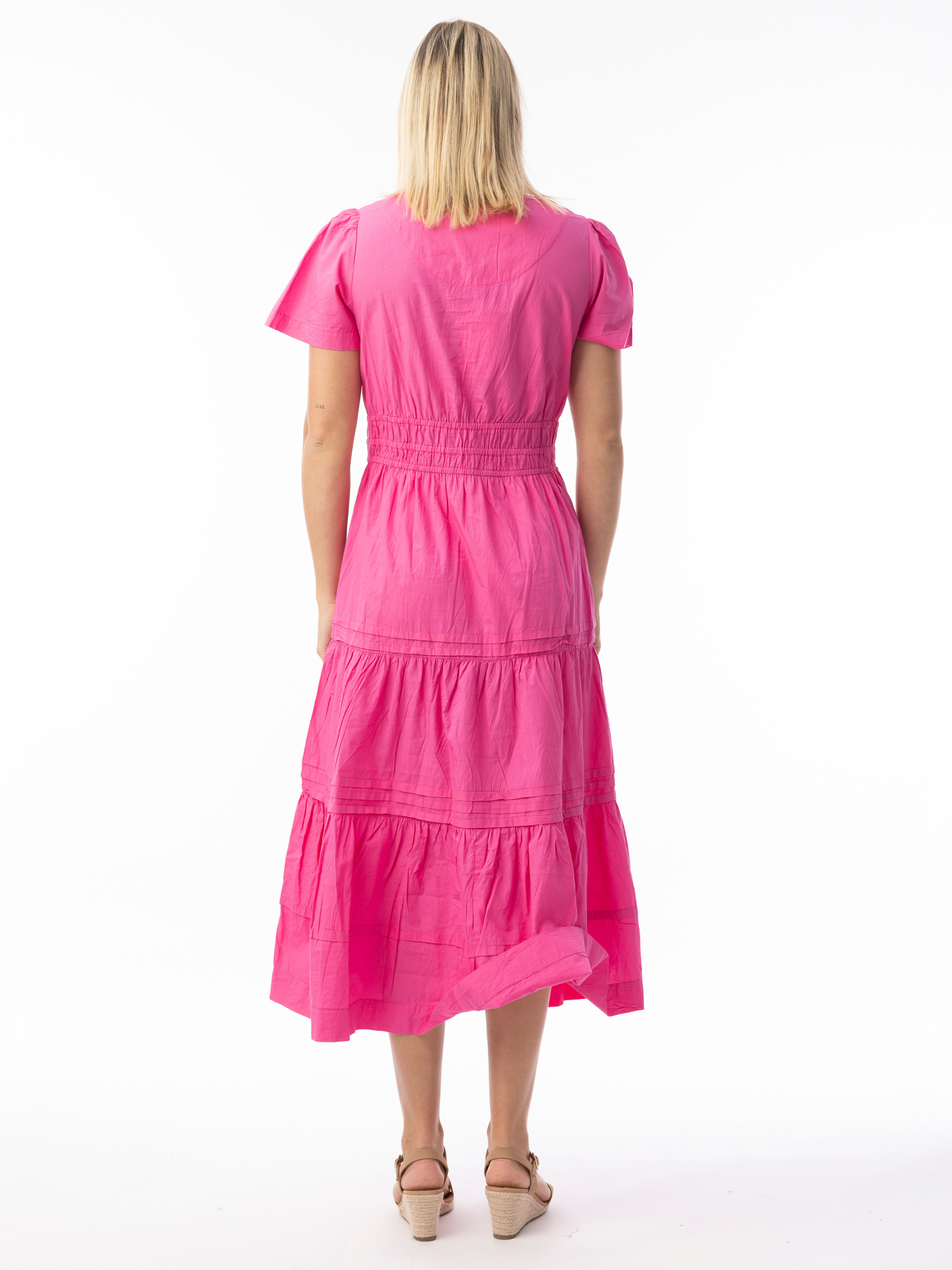 Orientique 40242 Poplin Essentials Maxi Dress women’s tiered maxi summer dress with short sleeves, elasticated waist and V-notch neckline.