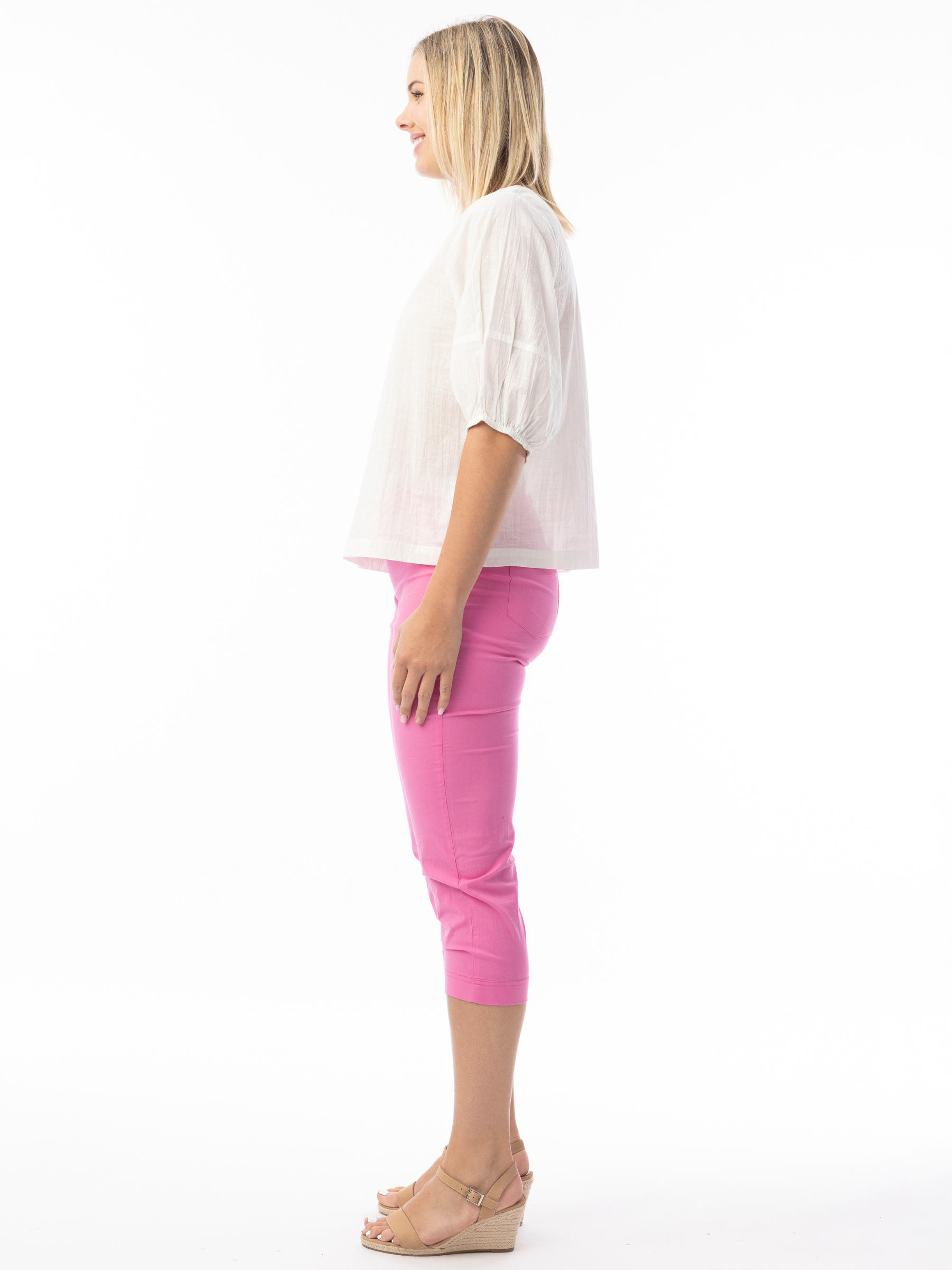 Orientique 5620 Bangalene Capri Pants women’s slim-leg cropped capri trousers with pull-on waistband and streamlined fit.
