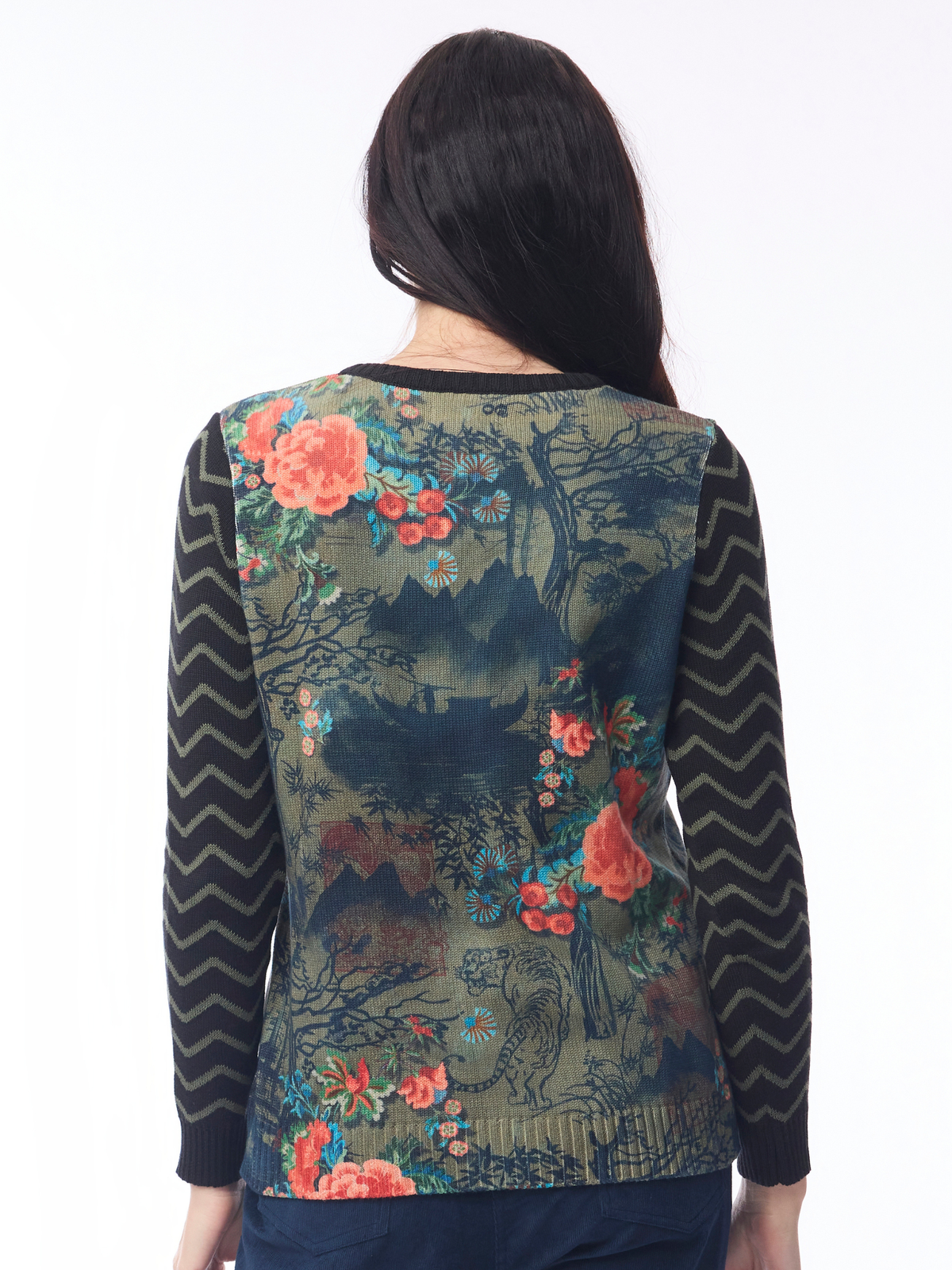 Orientique 62802 Keqioa Jumper with V-neckline, long sleeves, mixed print design and regular fit