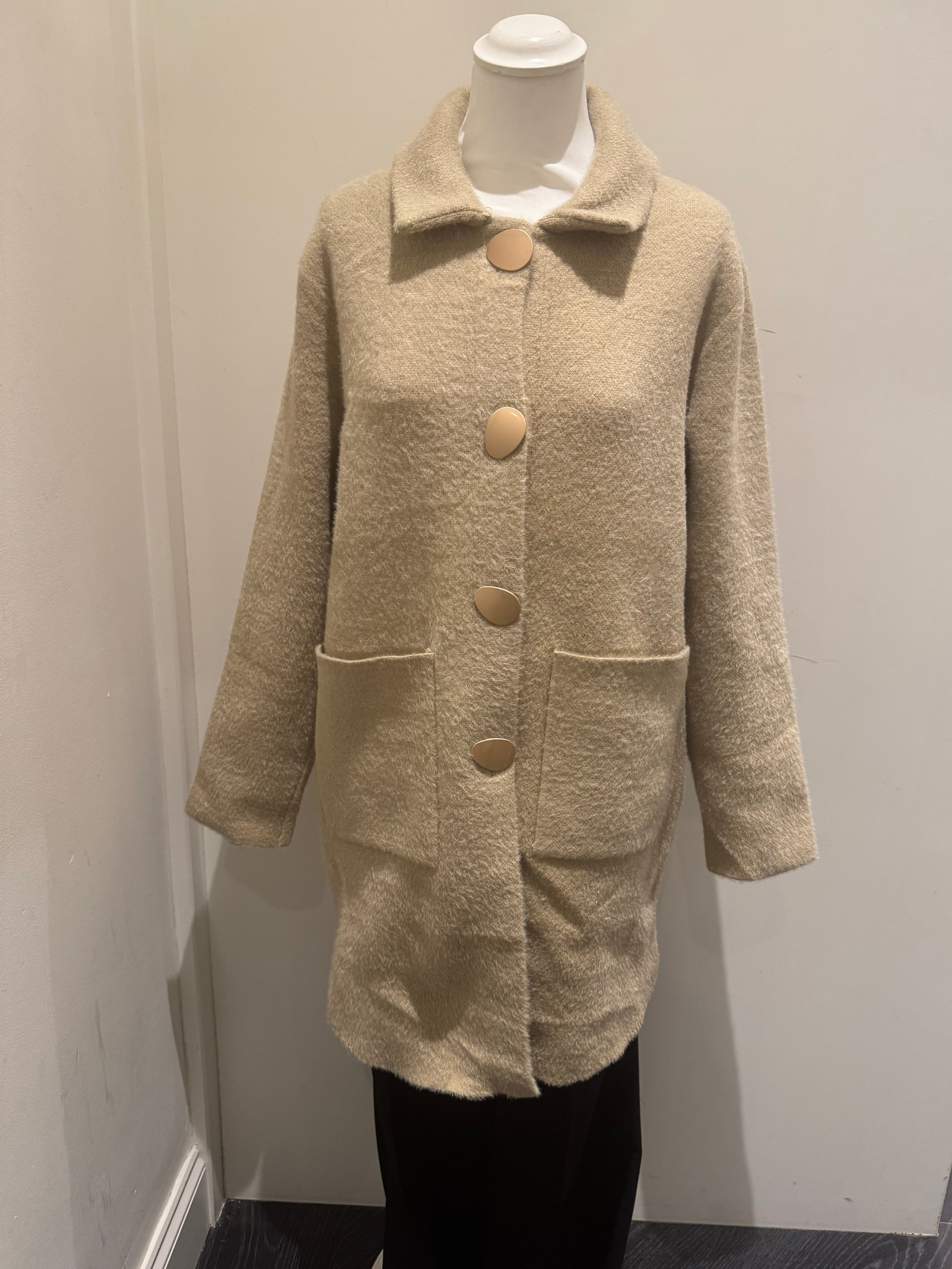 PARAMOUR - BUTTON COAT 8077