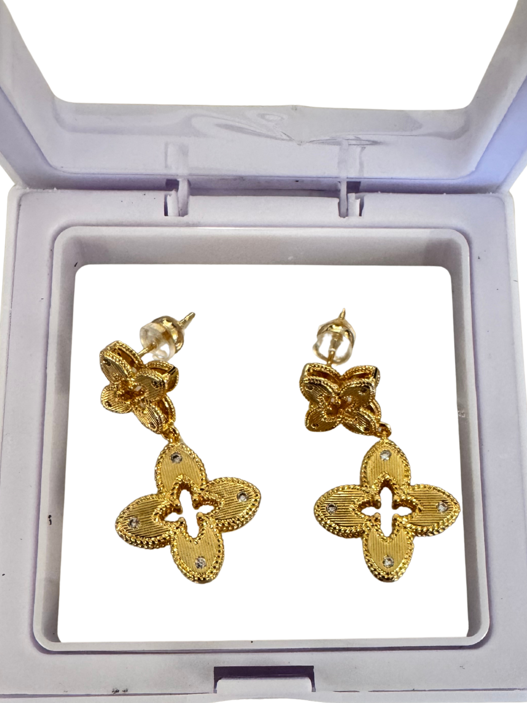 PCHA EUR574 Gold Four Petals Charm Drop Earrings featuring floral-inspired design, crystal accents and elegant gold detailing.