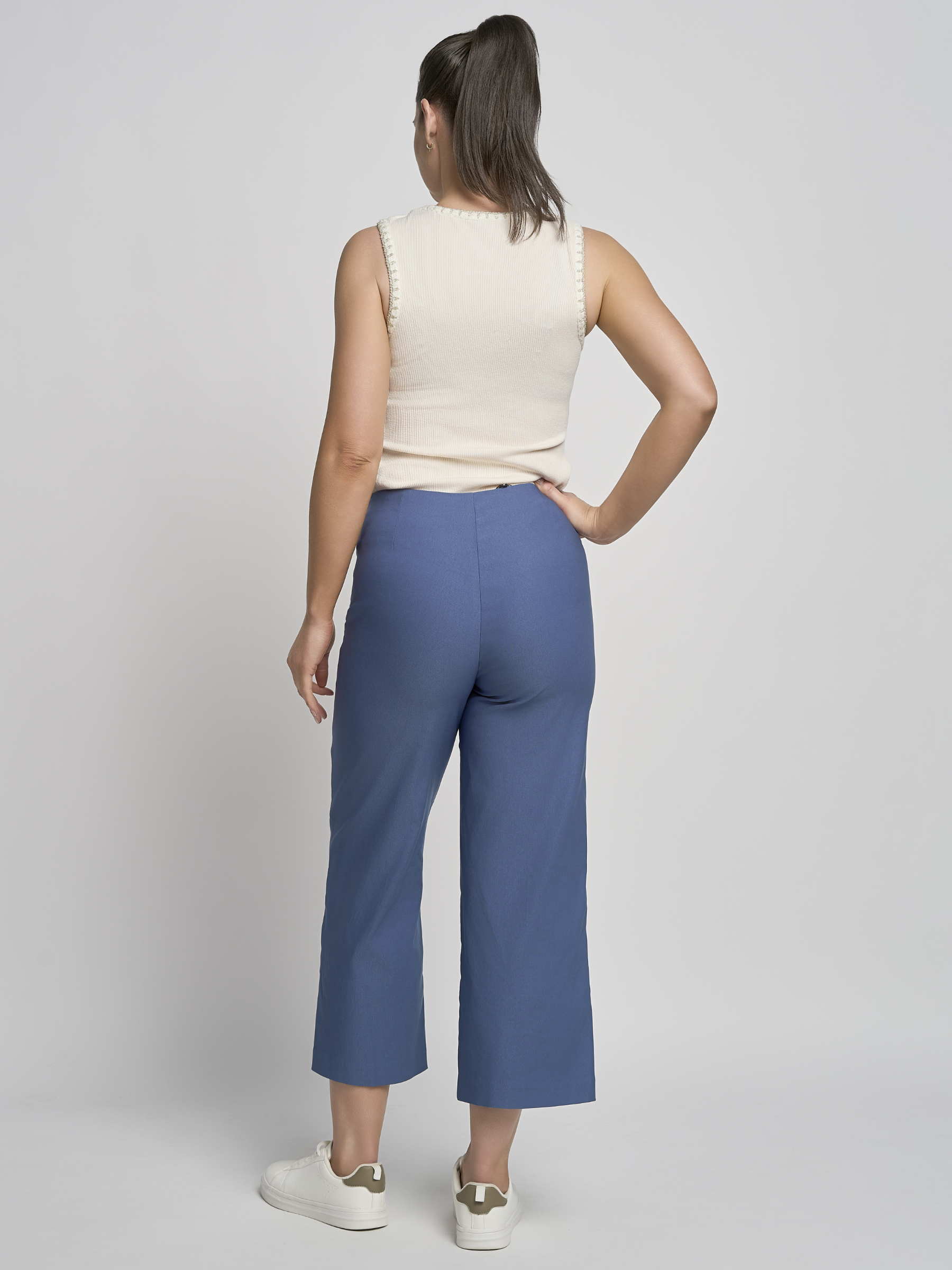 PINNS - 638C DENIM women’s wide leg culotte with button feature and cropped silhouette.
