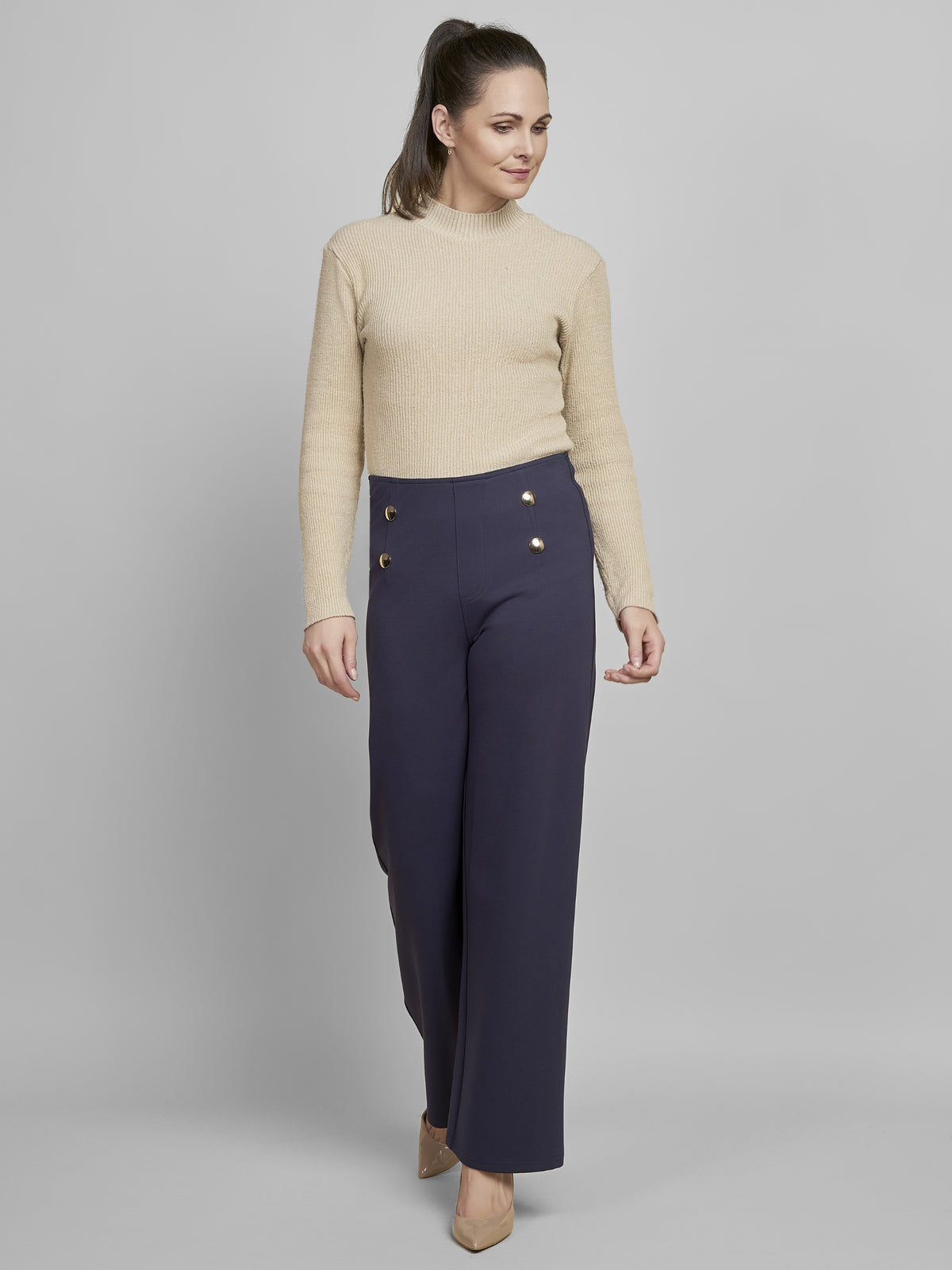 PINNS 610T Wide Leg Trousers with high-rise waist, decorative front buttons and full-length wide leg silhouette.