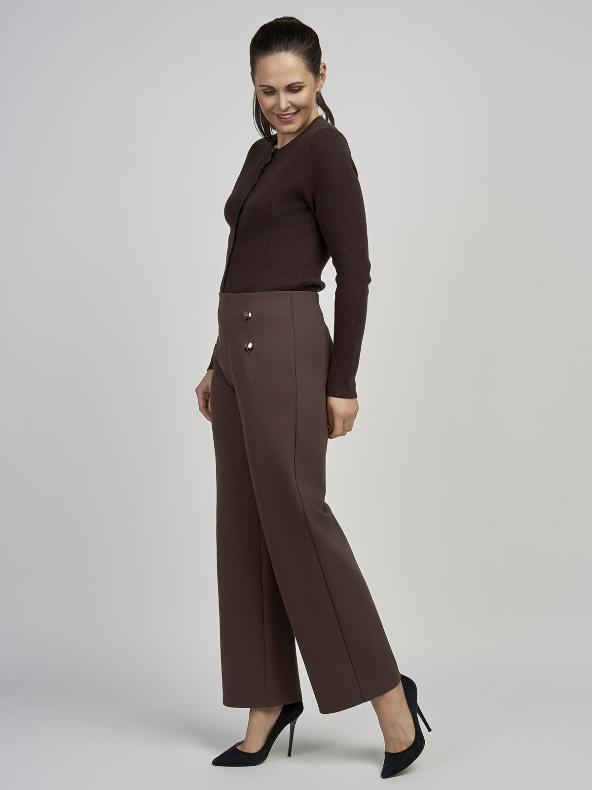 PINNS 610T Wide Leg Trousers with high-rise waist, decorative front buttons and full-length wide leg silhouette.