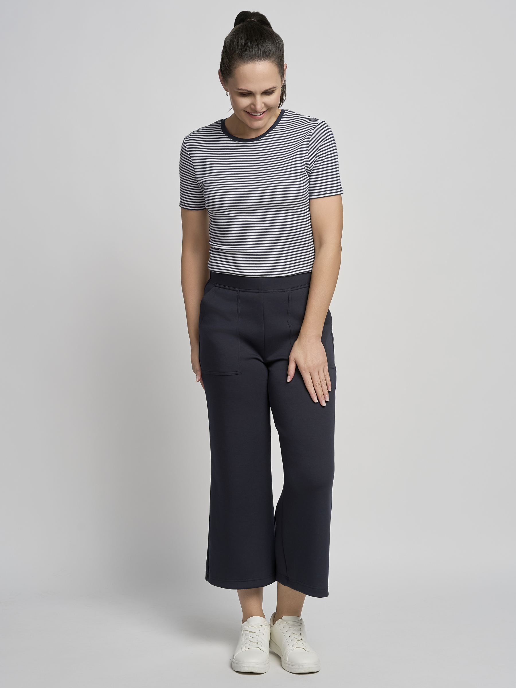 PINNS 727C Navy Wide Leg Culotte with high-rise waistband, wide cropped leg and front patch pocket detailing.