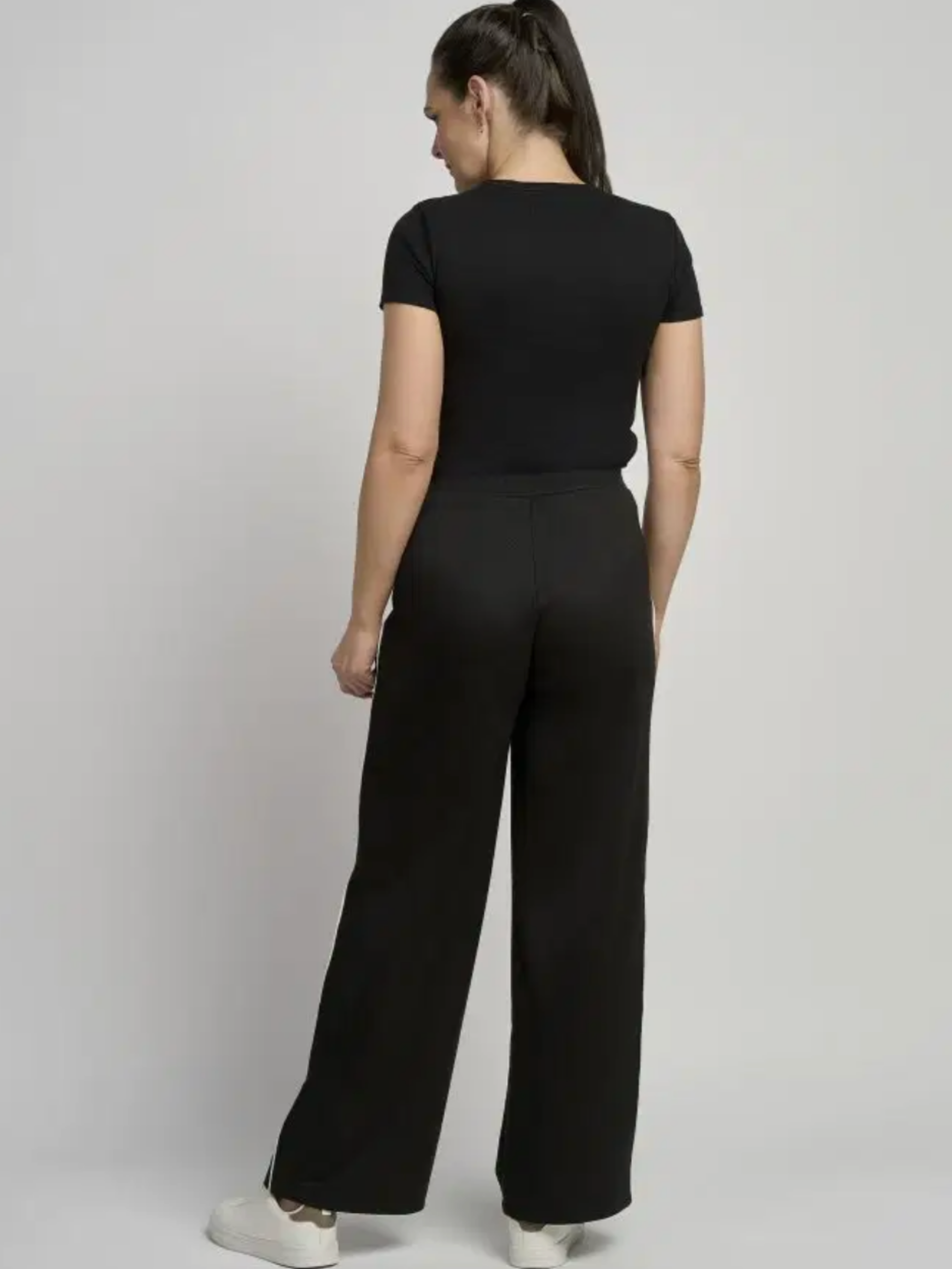 PINNS 778T super soft wide leg trousers with contrast piping detail, eyelet trim and a flattering wide leg fit.