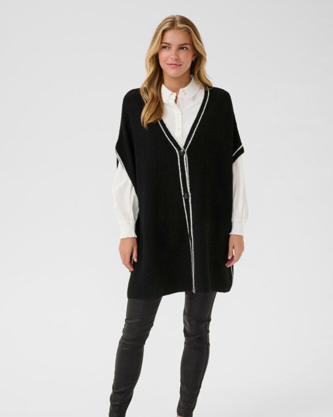 CREAM - RAMS KNIT PONCHO