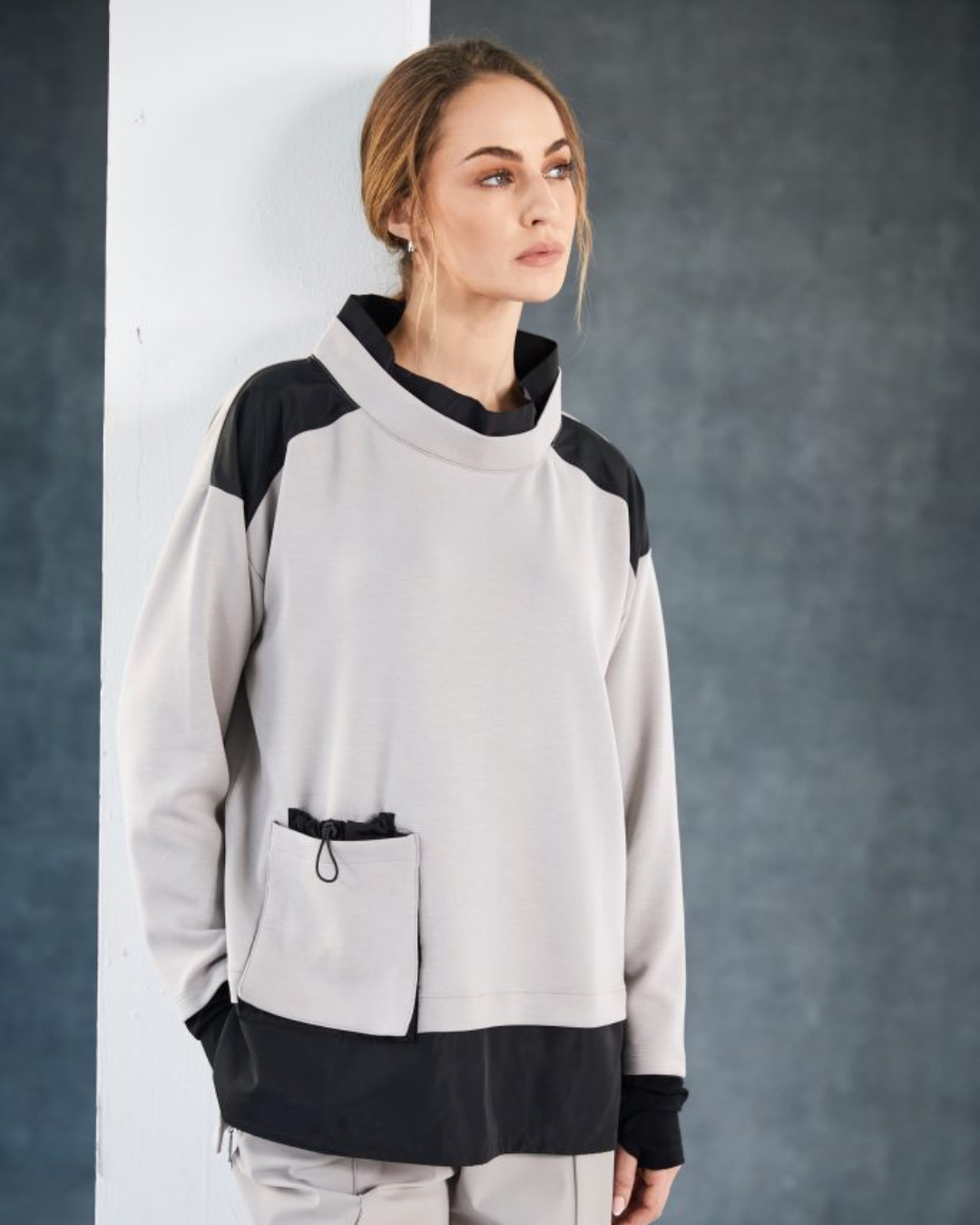 NAYA - NAW25 127 Sweatshirt with Pockets