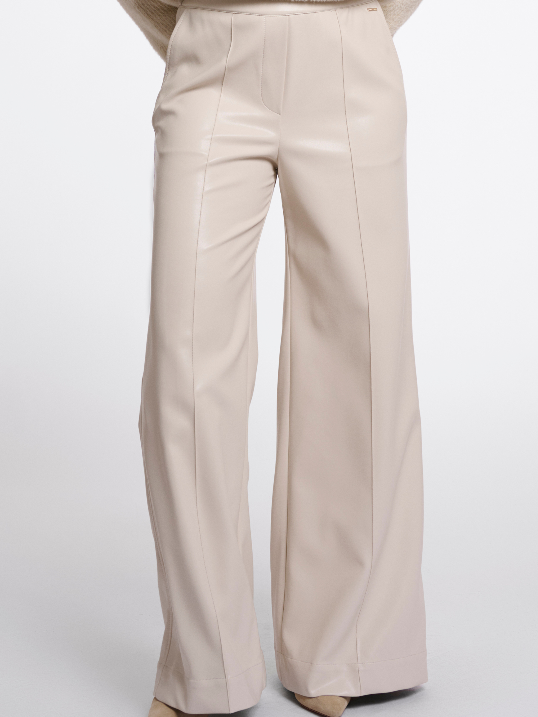 Rino & Pelle Therese Short Wide Leg Pants wide leg trousers with front seam detail