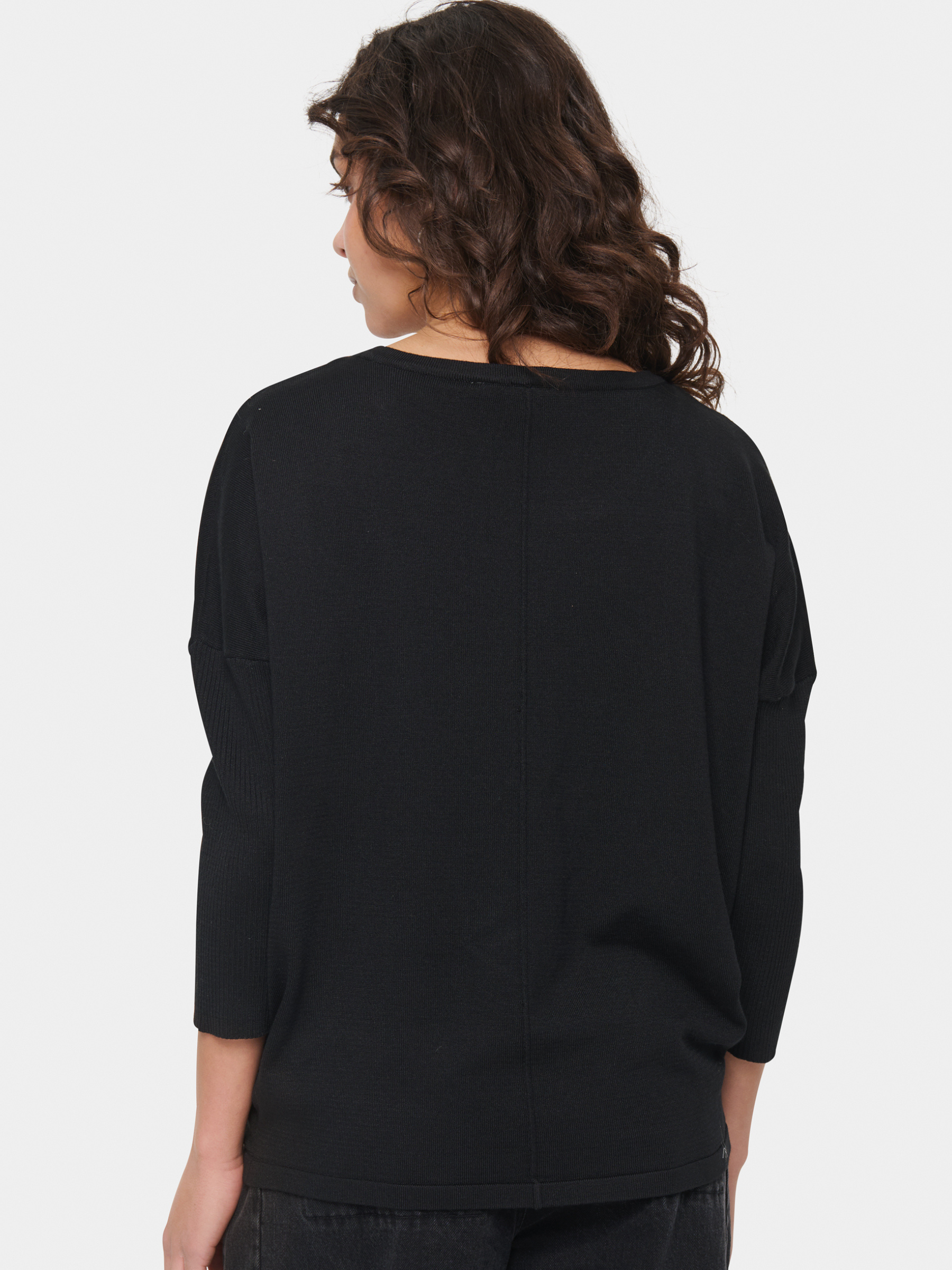 Saint Tropez A2561 Milla R-Neck Pullover with round neckline, casual fit and relaxed sleeves