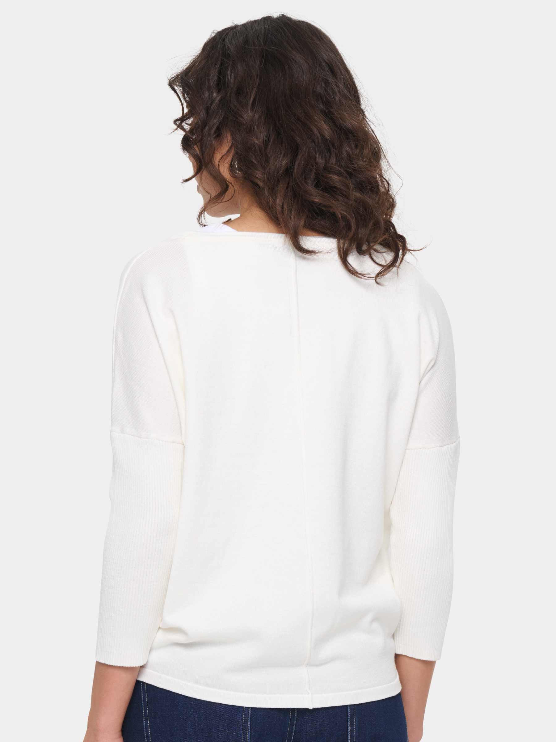 Saint Tropez A2561 Milla R-Neck Pullover with round neckline, casual fit and relaxed sleeves