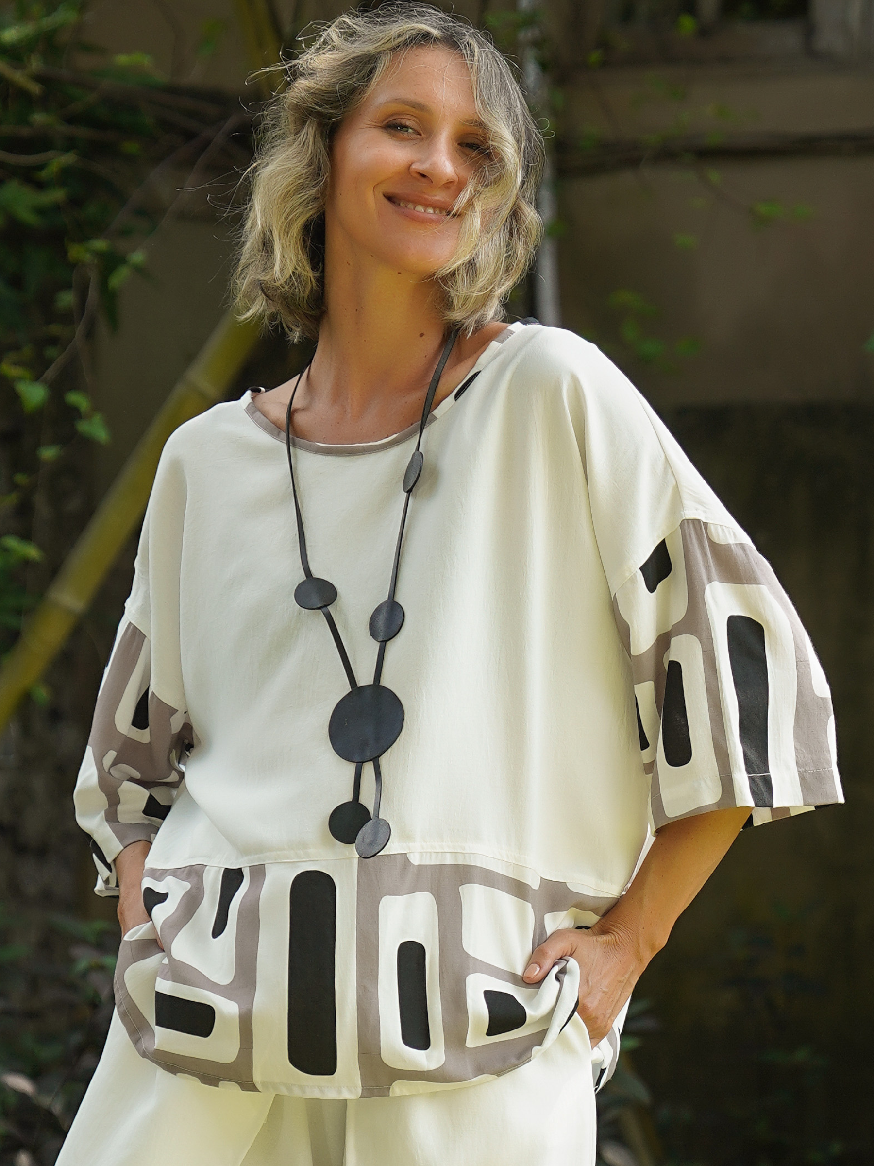 Tara Vao Magali 2057 Top with relaxed silhouette, geometric print panels and loose sleeves.