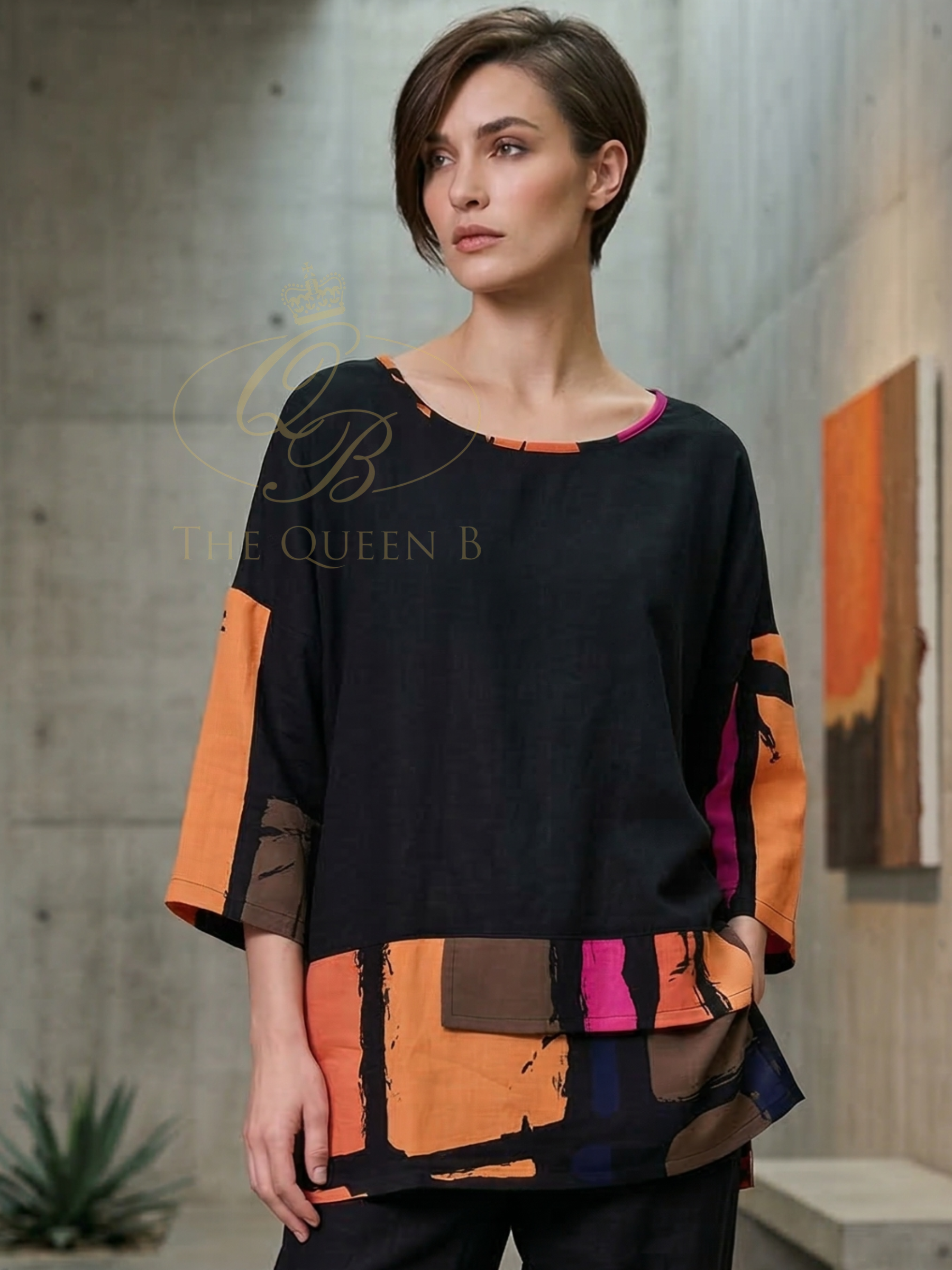 Tara Vao Manna 2137 Top with relaxed silhouette, abstract print and flowing shape.