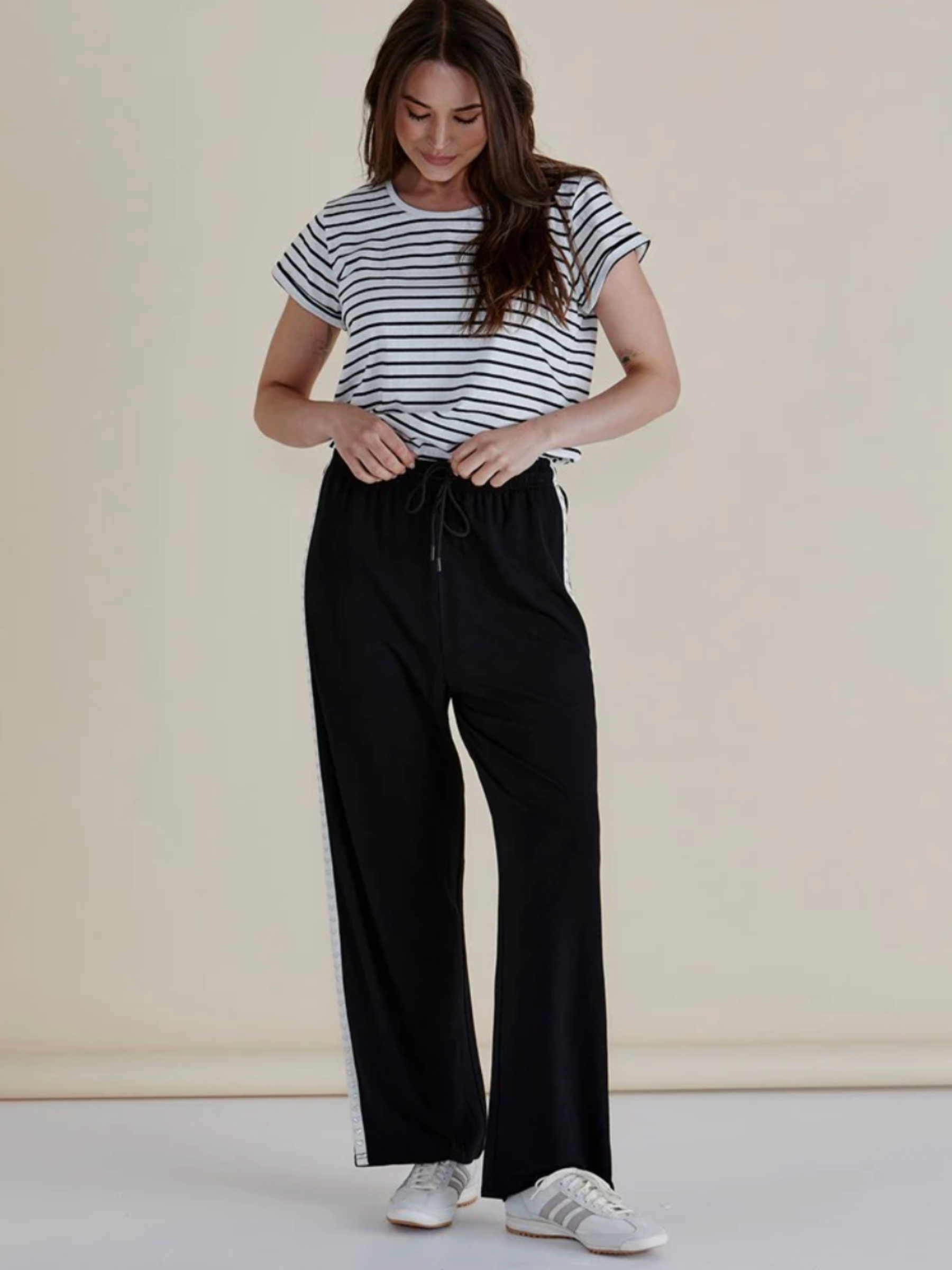 BETTY - EVELYN WIDE LEG JOGGER