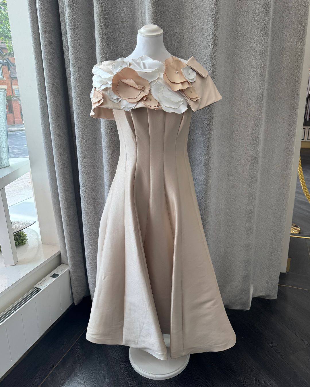 Veni Infantino Ceremonia - 25093 / 992485 Champagne / Ivory