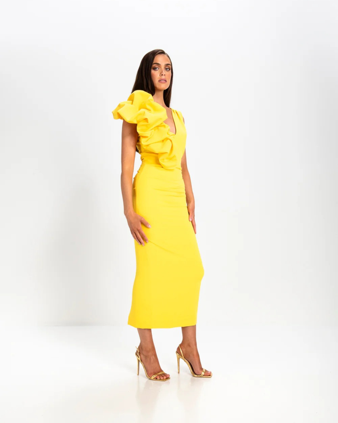 Kevan Jon - Bobbie -  Plunge - Yellow