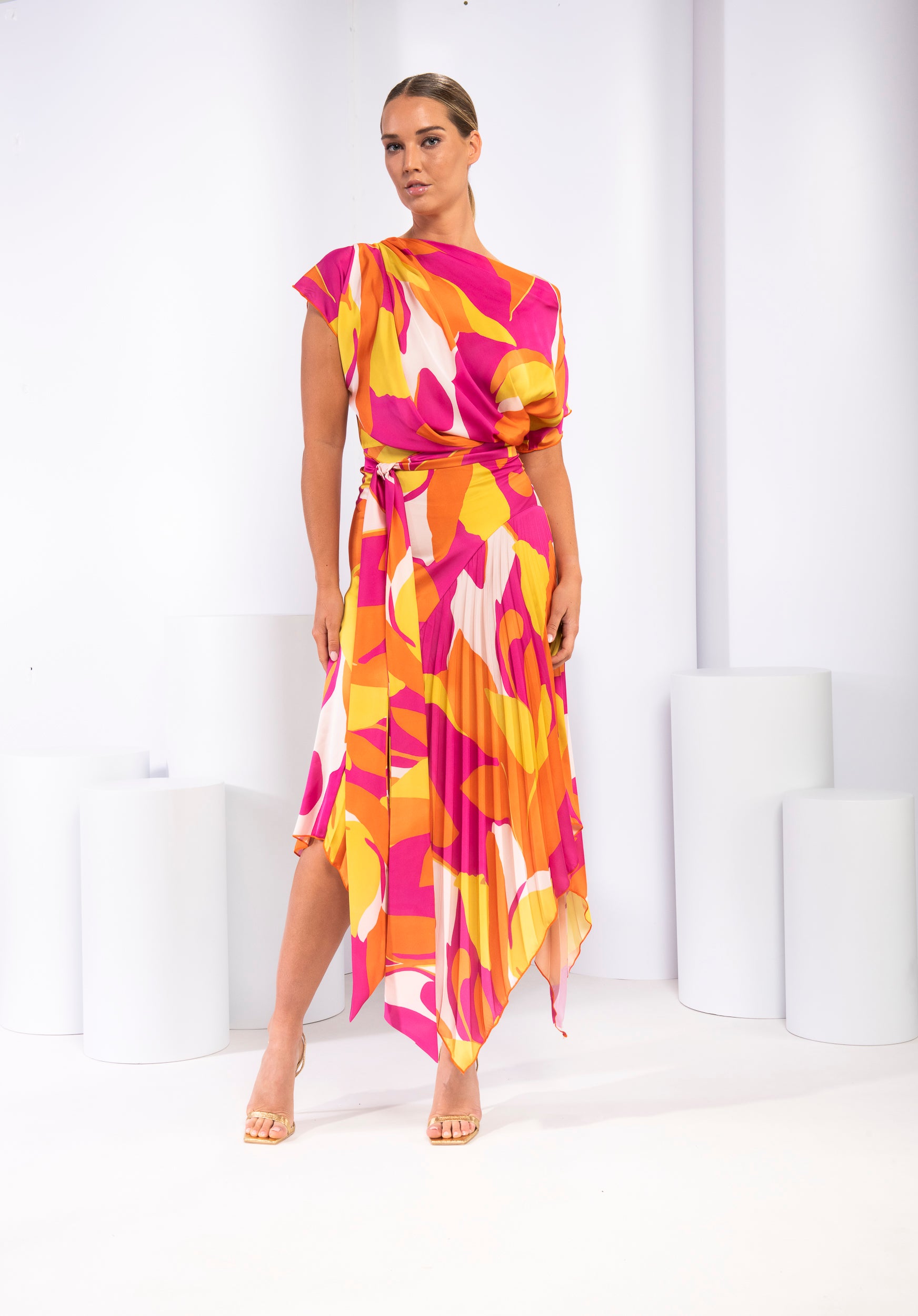 ‼️ 1 left ‼️ size 8/10 - Kevan Jon - Mila - Blue / Orange