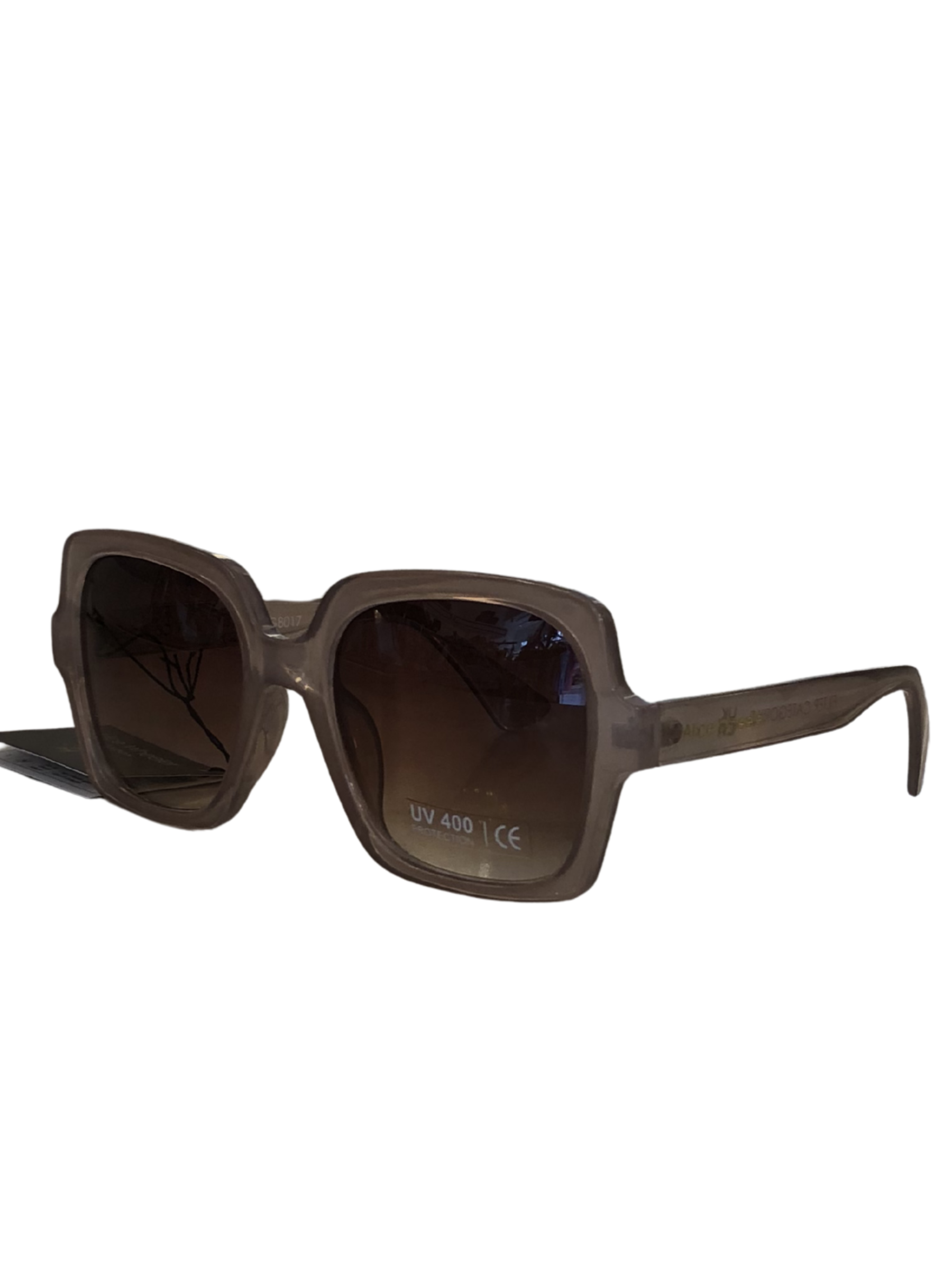 Alice Wheeler AWG8017 St-Tropez Oyster Glasses graduated tint sunglasses with UV400 protection.