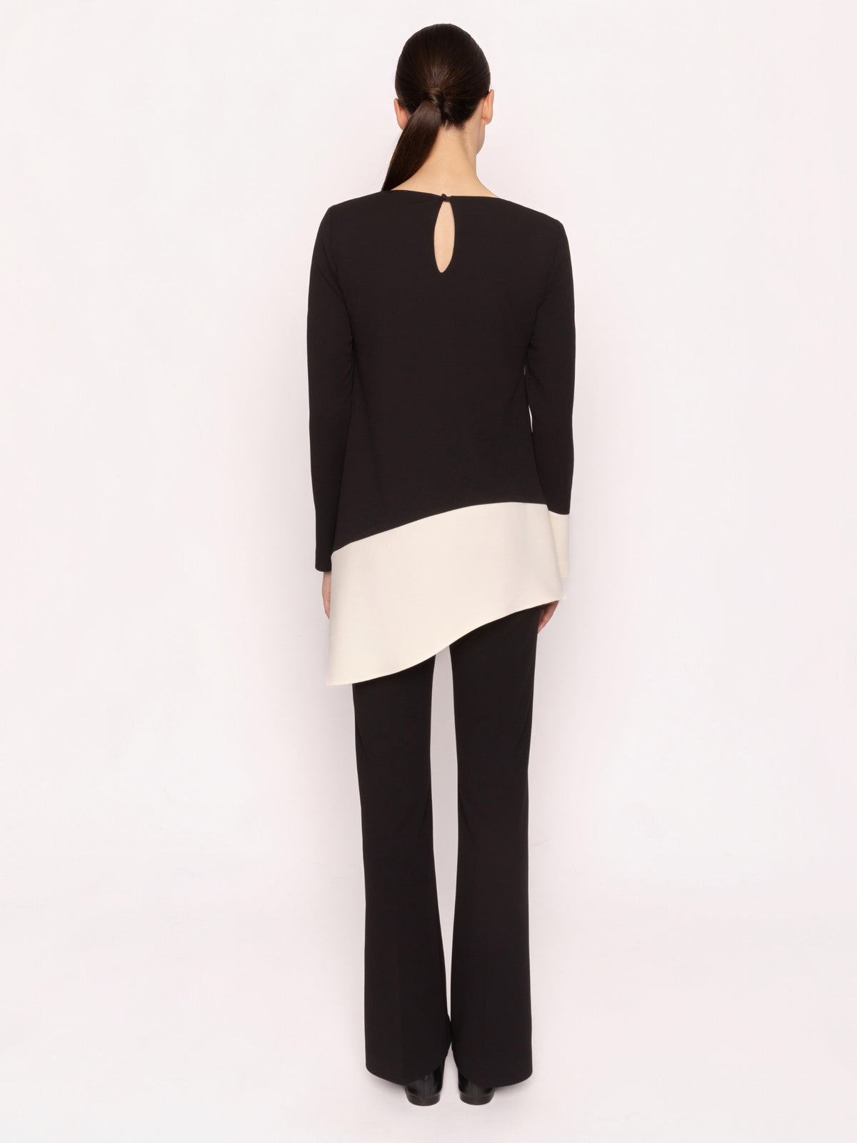 Arggido 21070 Blouse & Trouser Outfit Set with asymmetric contrast blouse and coordinating straight leg trousers.