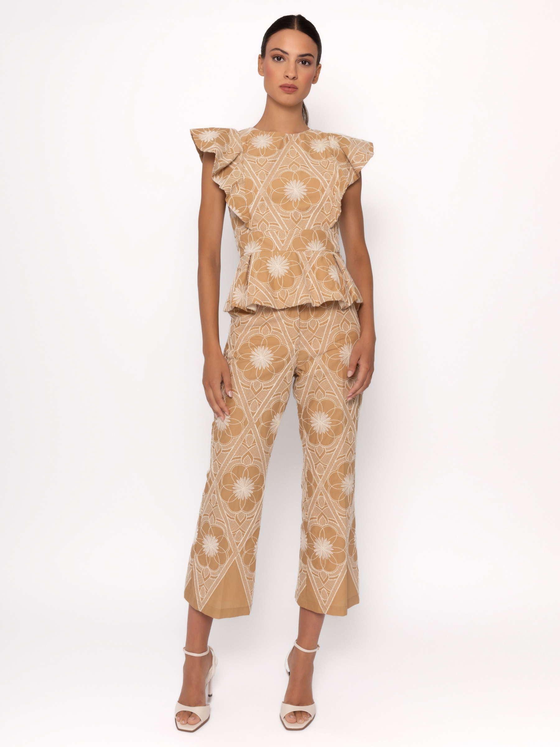 Arggido 49568 top and trouser set with ruffle shoulder peplum top, keyhole back detail and cropped ankle-length trousers.