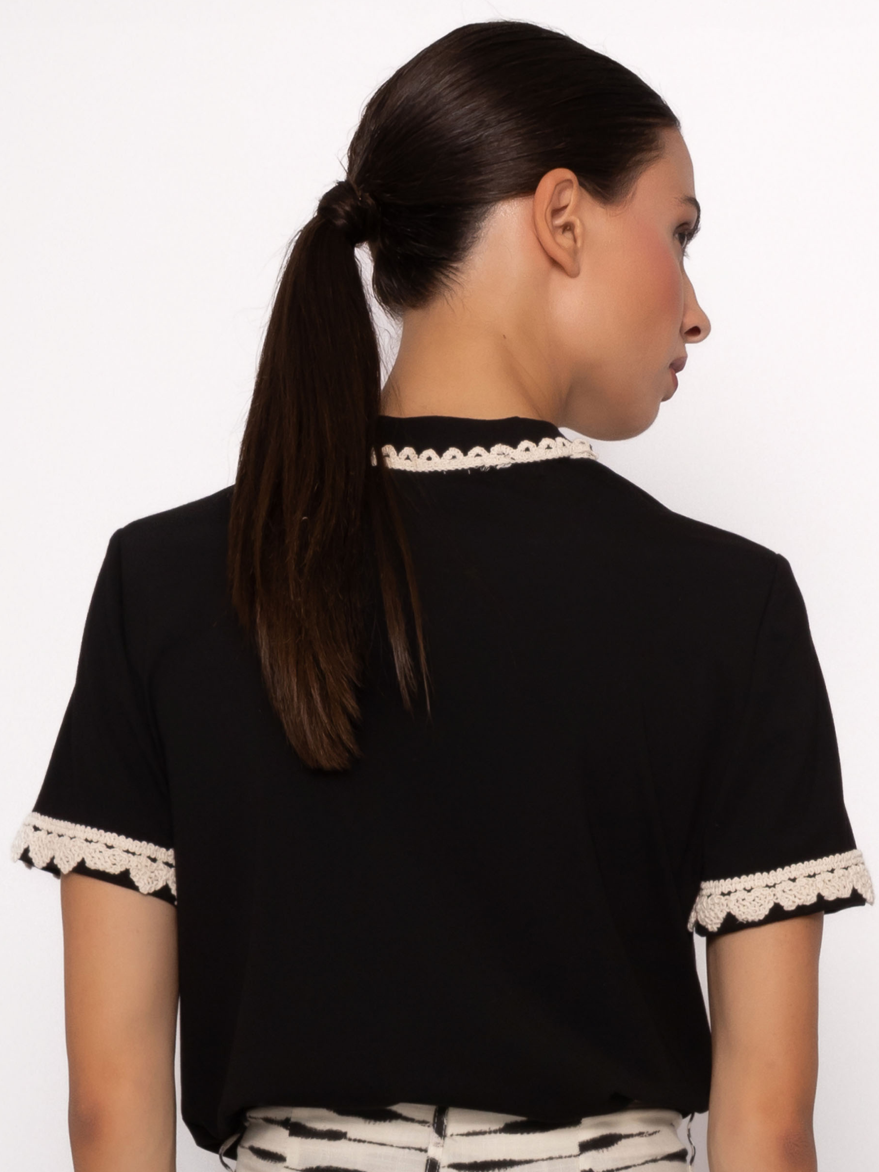 Arggido 49575 T-Shirt with statement floral motif, contrast trim neckline and short sleeves.