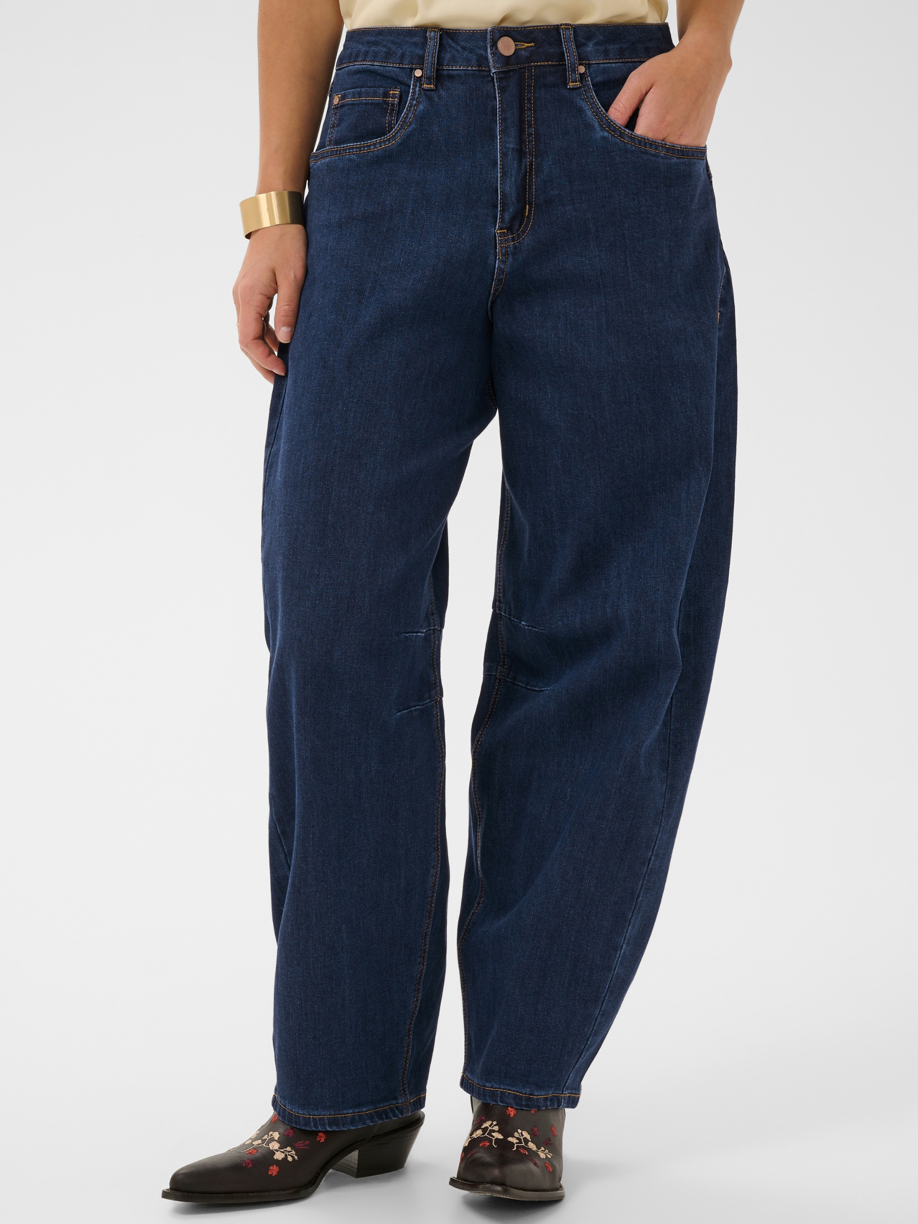 Cream Bahren Ankle Balloon Jeans relaxed baggy fit denim with low crotch and ankle length