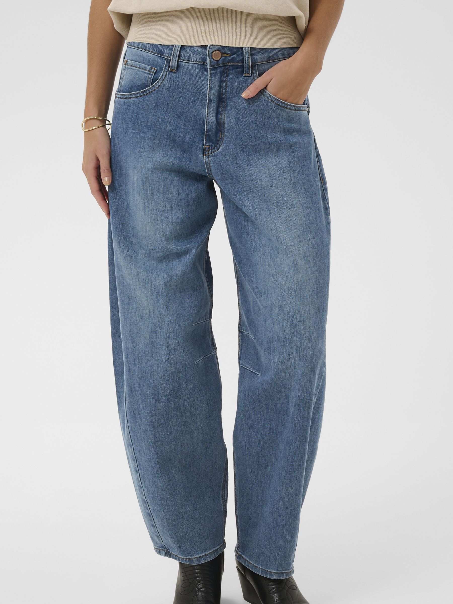 Cream Bahren Ankle Balloon Jeans relaxed baggy fit denim with low crotch and ankle length