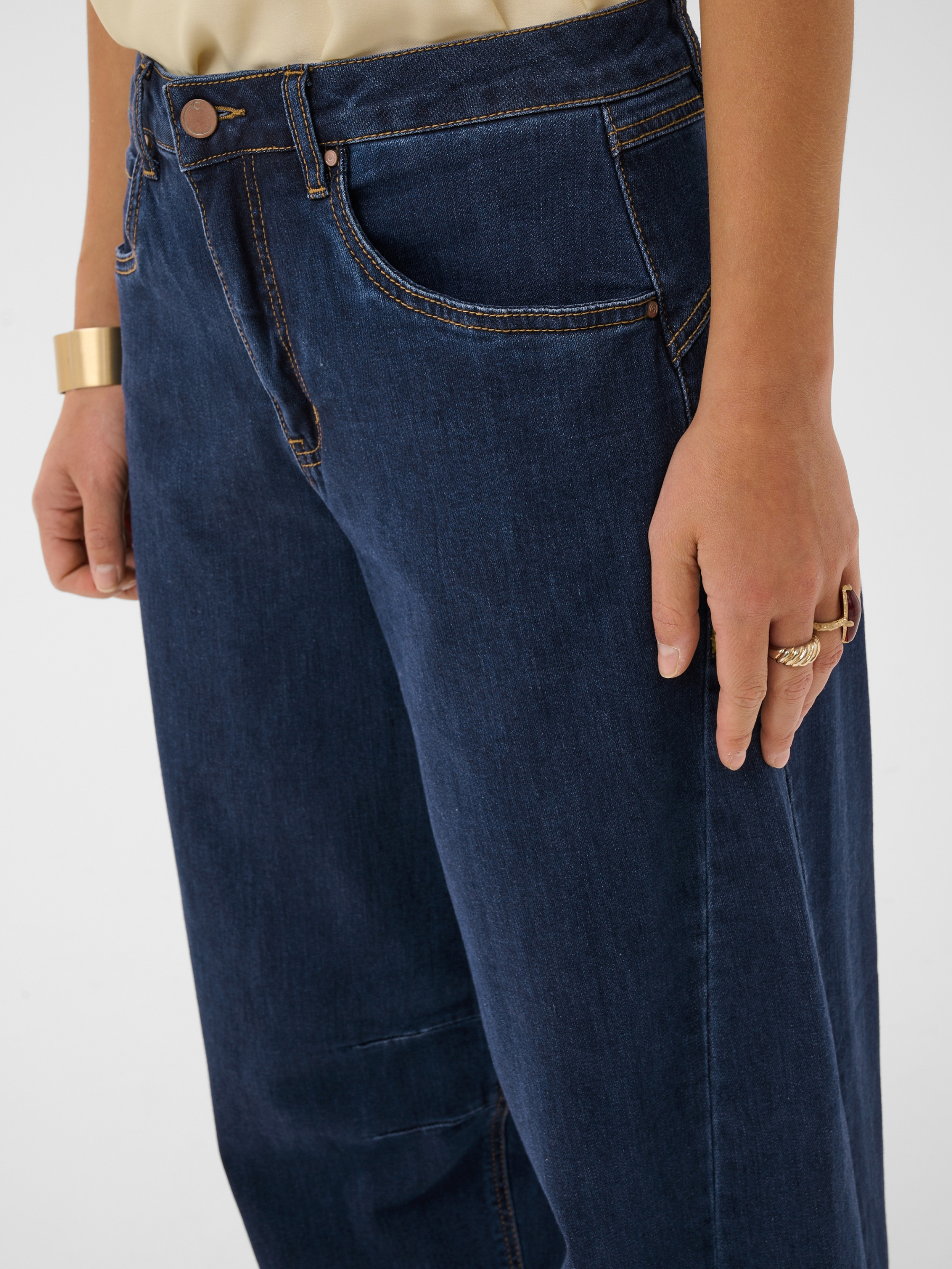 Cream Bahren Ankle Balloon Jeans relaxed baggy fit denim with low crotch and ankle length