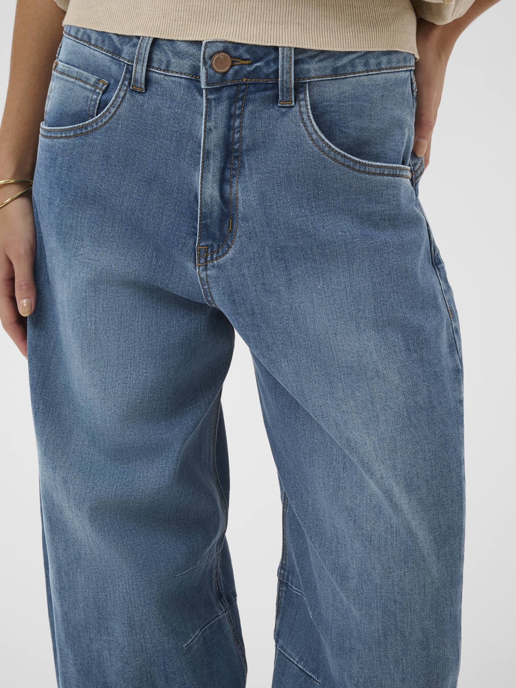 Cream Bahren Ankle Balloon Jeans relaxed baggy fit denim with low crotch and ankle length