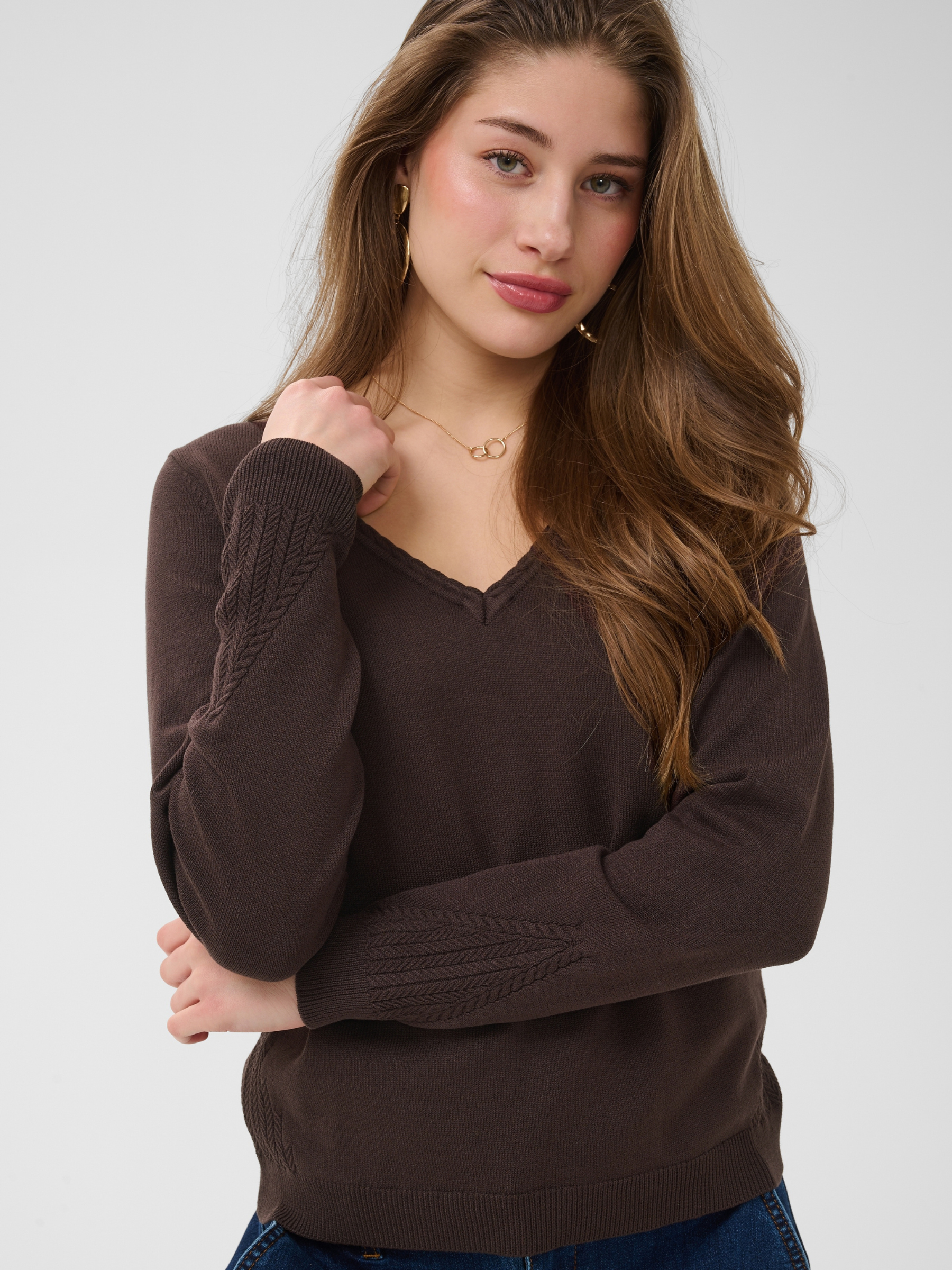 Cream Dela Knit Pullover soft fine knit jumper with straight fit and long sleeves.